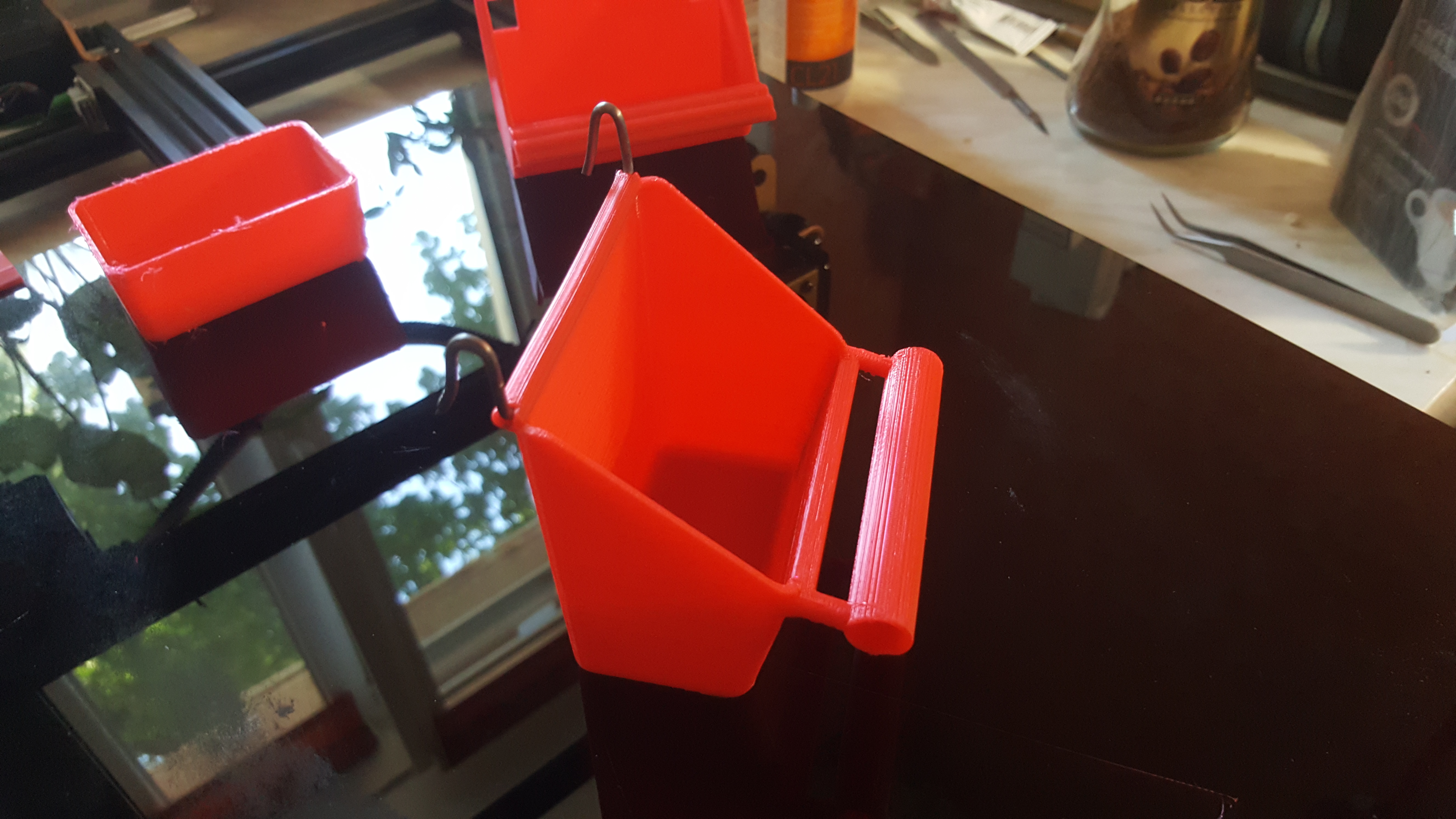 Papağan için besleyici. Satışlarımın en üstünde))) (Plastik Aparattır!!!)