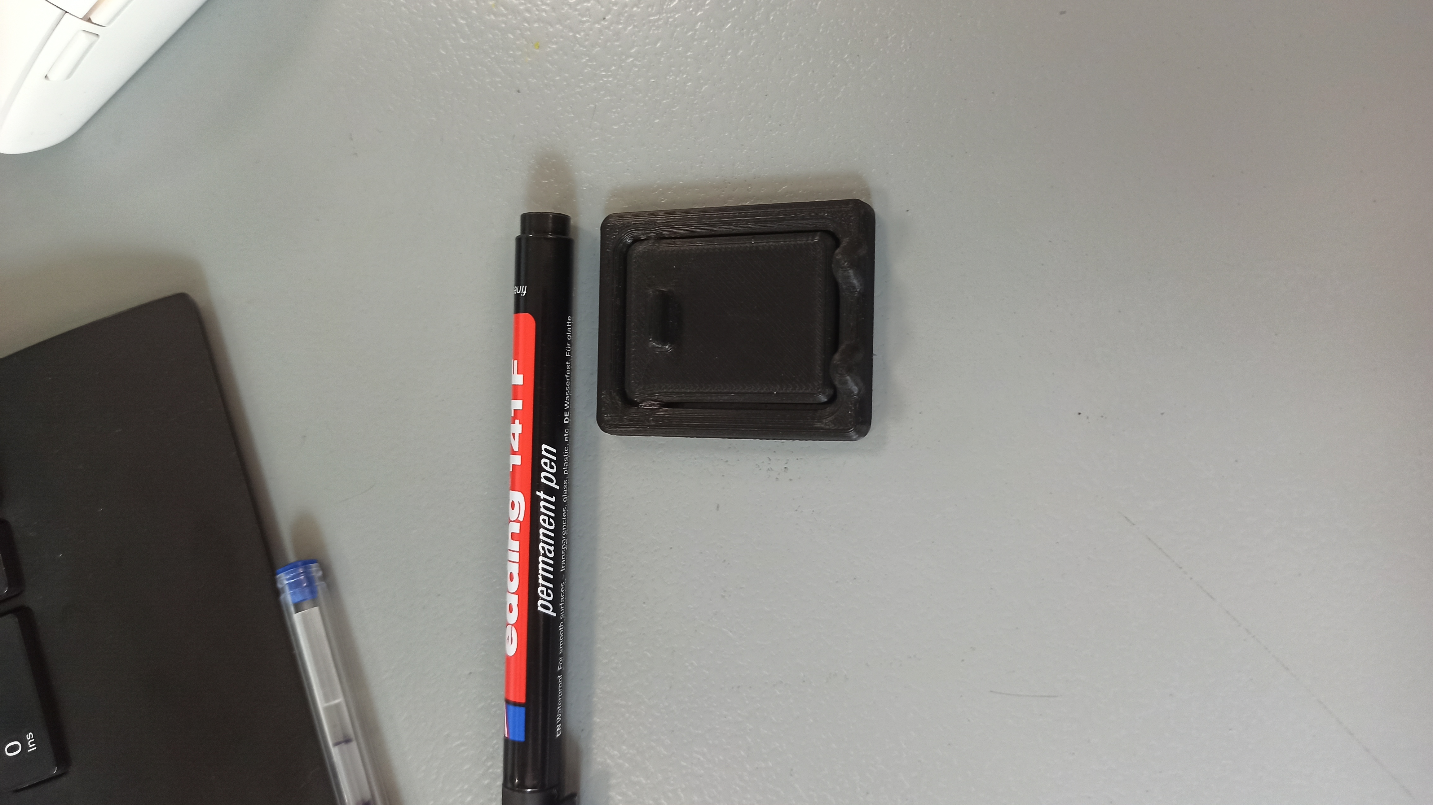 Telefon için küçük stand (Plastik Aparattır!!!)