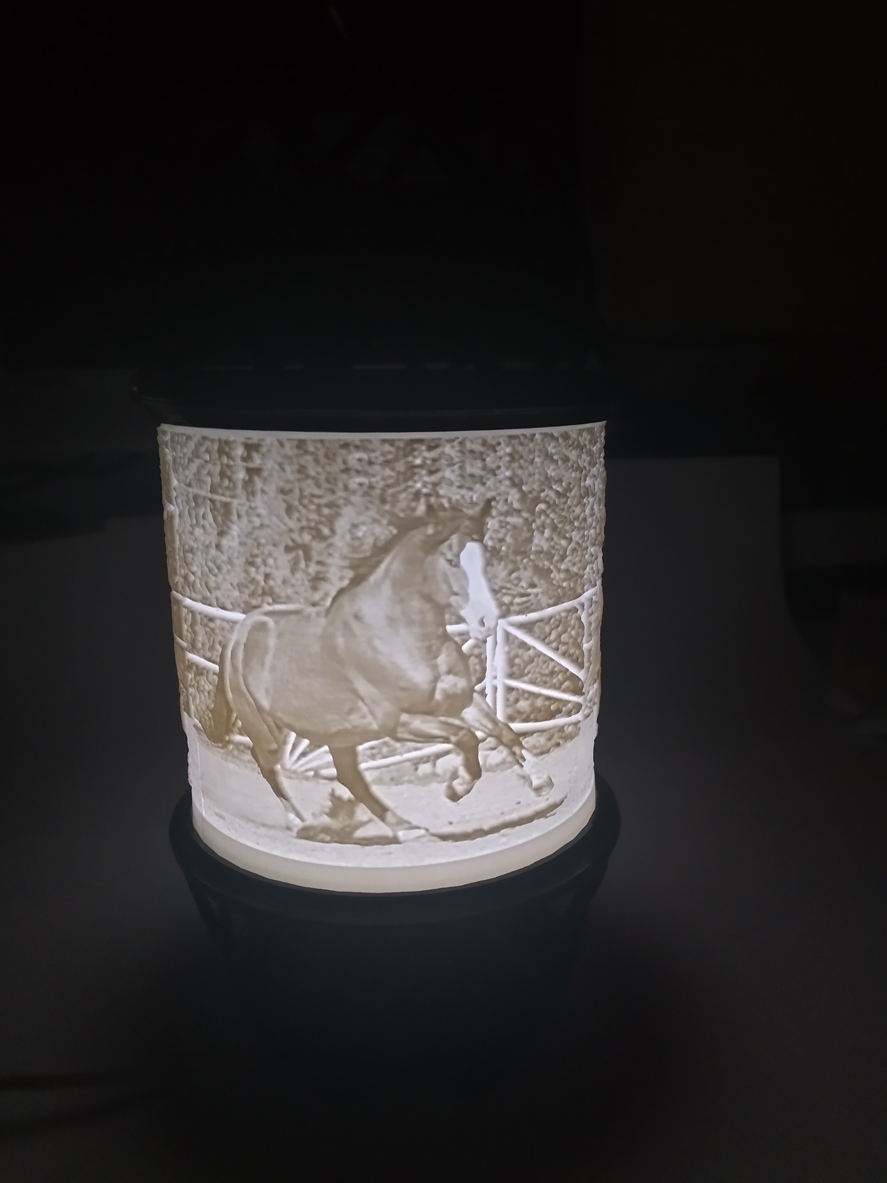 Eklektik tarzda gece lambası (Plastik Aparattır!!!)