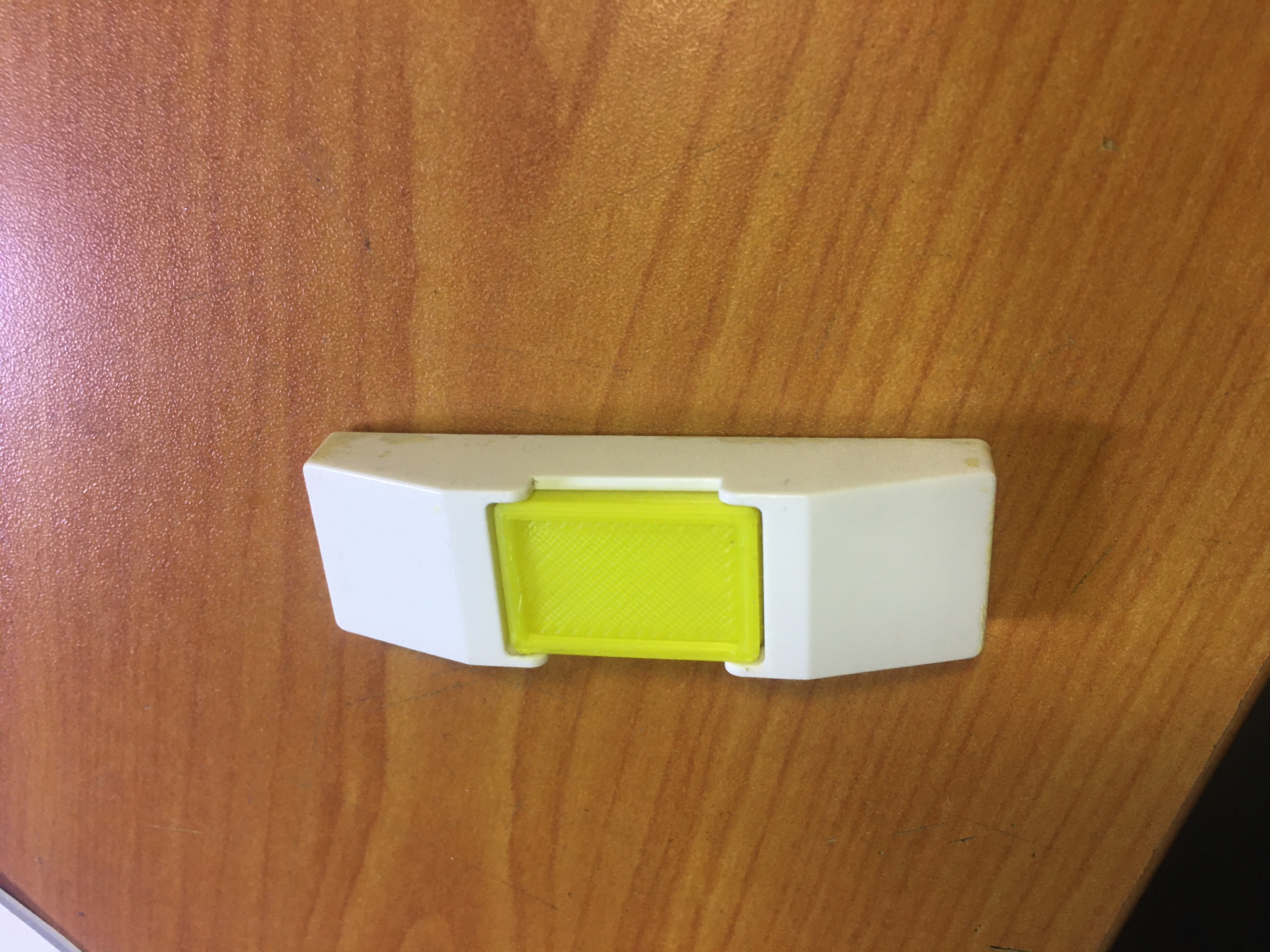 Çıkış Düğmesi (Plastik Aparattır!!!)