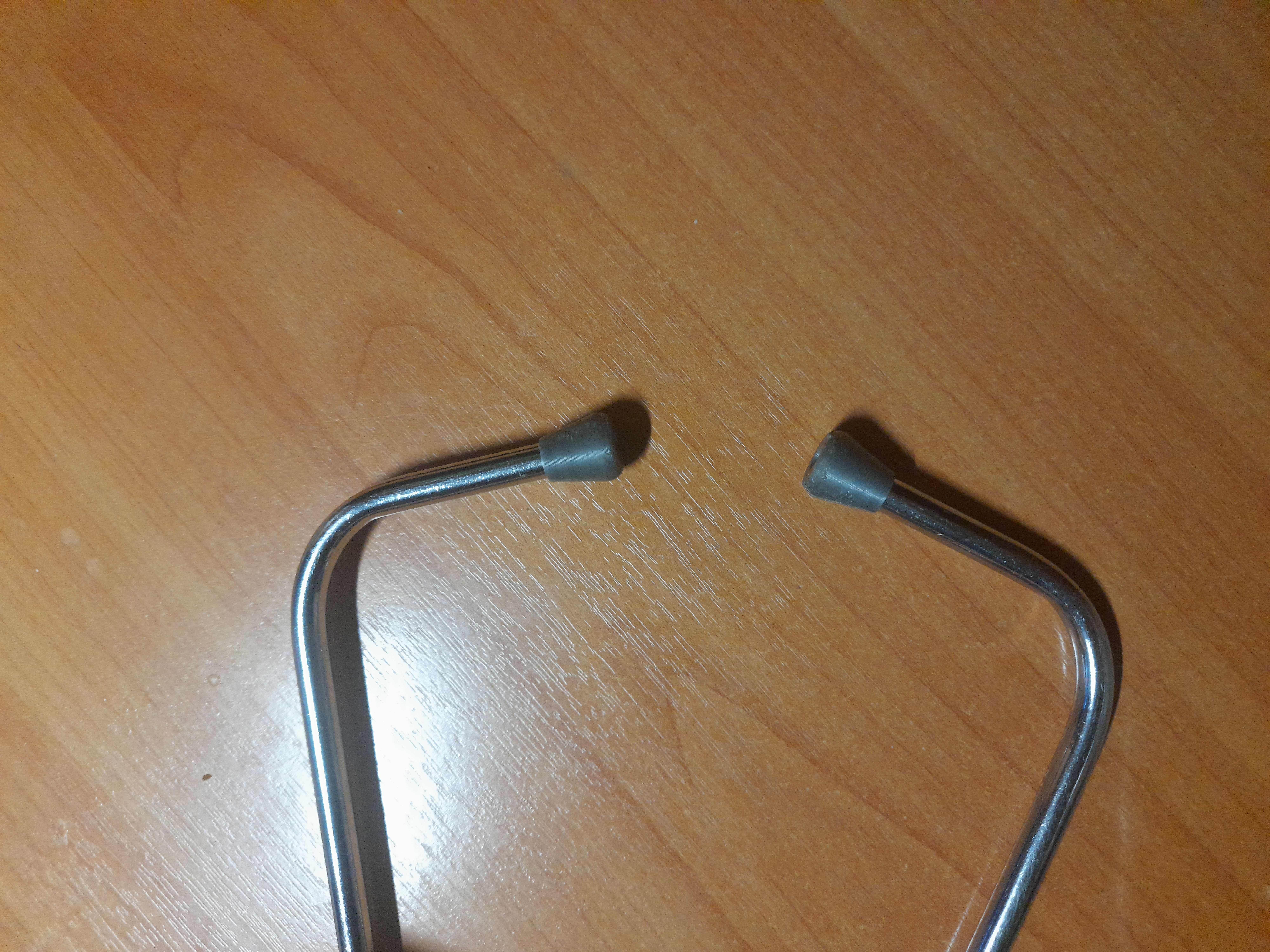 Stetoskop için klipler (Plastik Aparattır!!!)