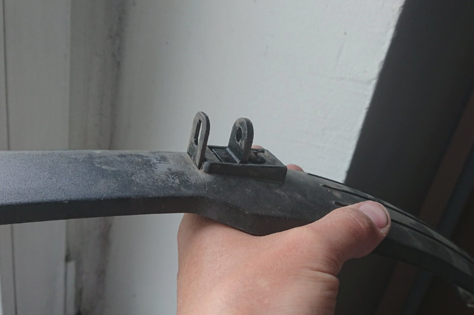 Önün ön, bisiklet kanadı. (Plastik Aparattır!!!)