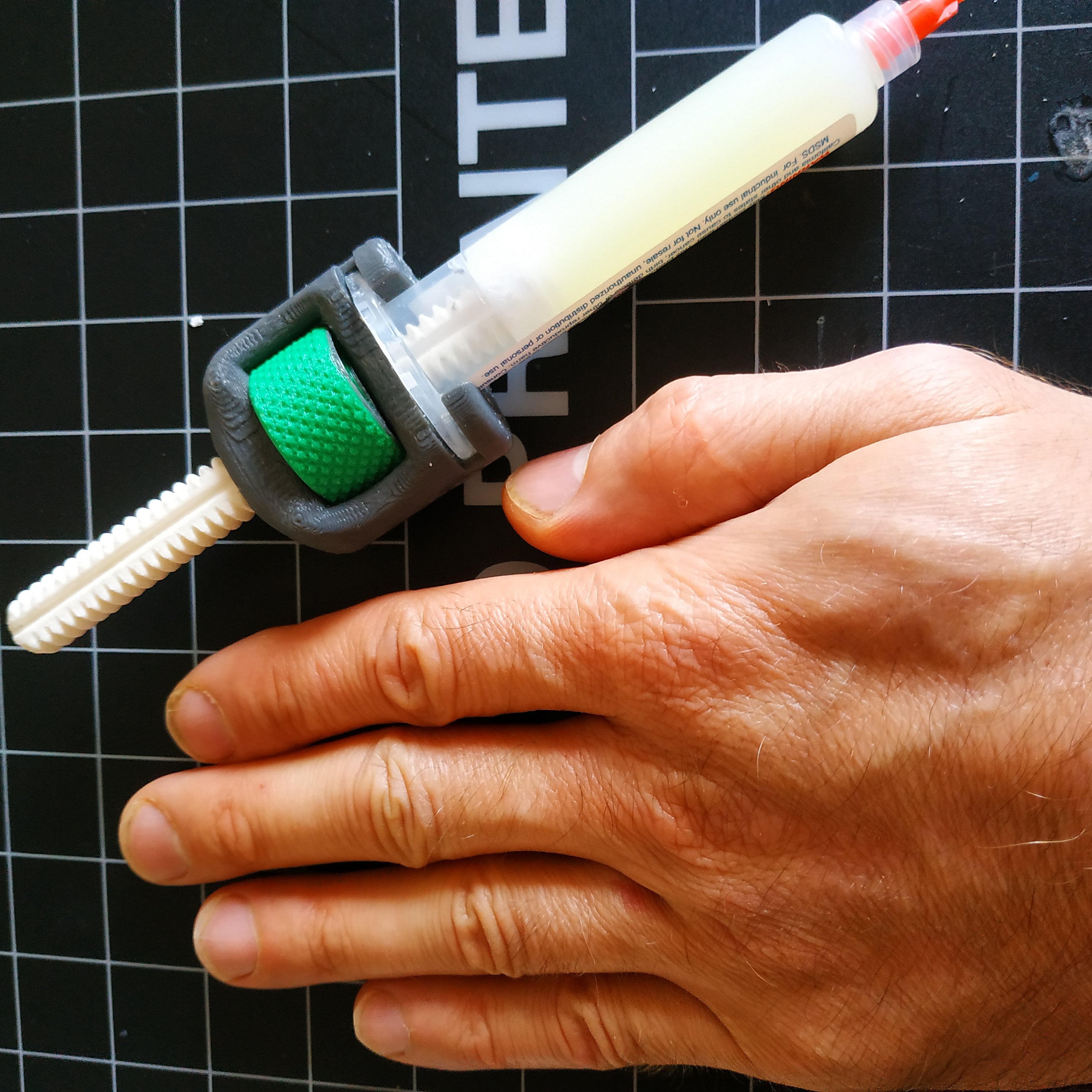 Akı veya lehim macunu ile şırınga dağıtıcısı (Plastik Aparattır!!!)