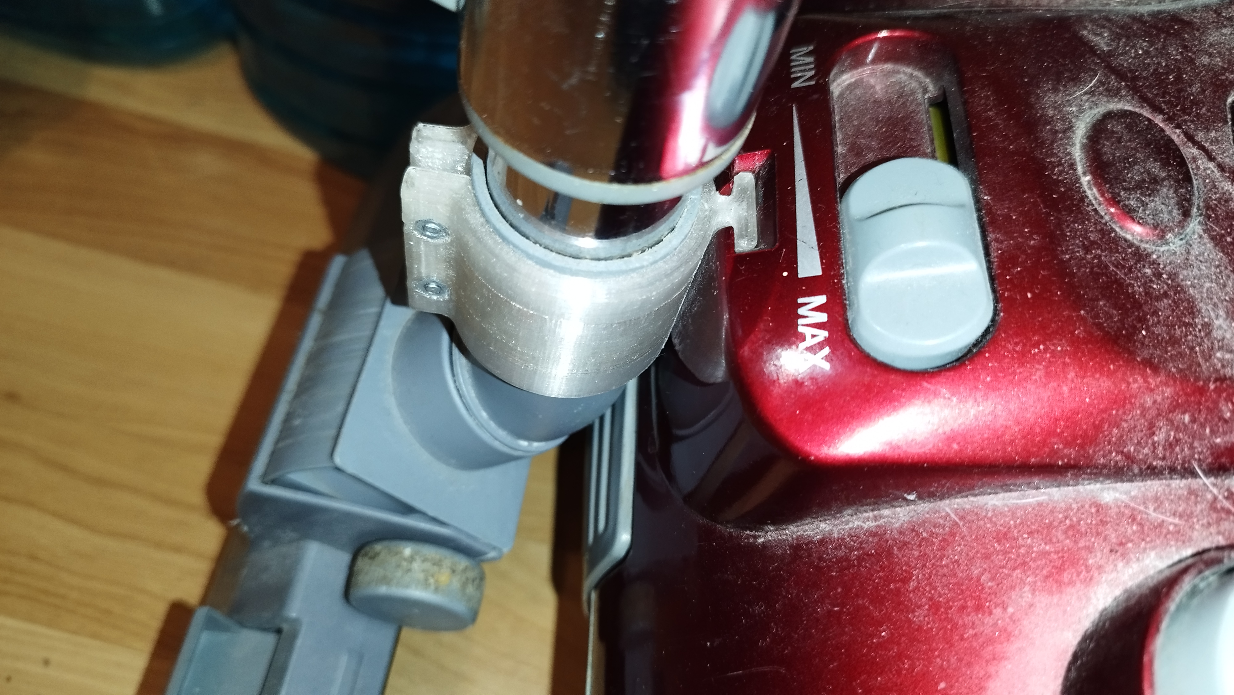 Vitek elektrikli süpürgenin otopark bağlantı elemanları (Plastik Aparattır!!!)