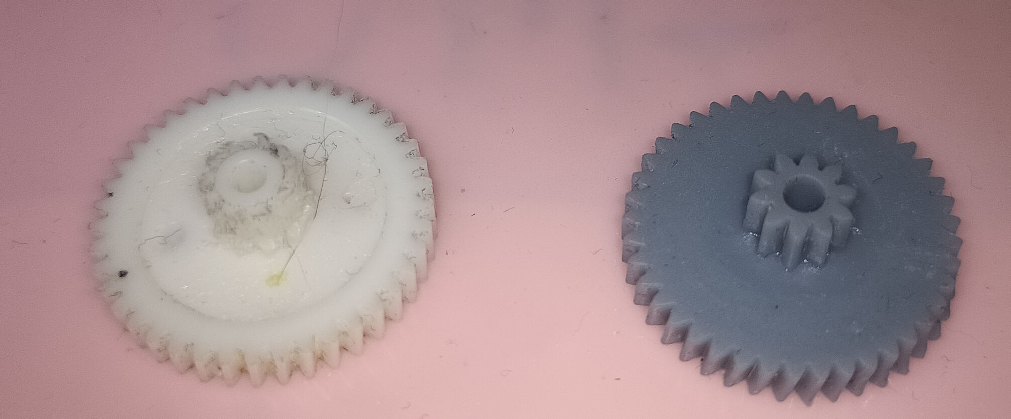 Küçük (yan) fırçaların sürüşü mamibot prevac 650 (Plastik Aparattır!!!)