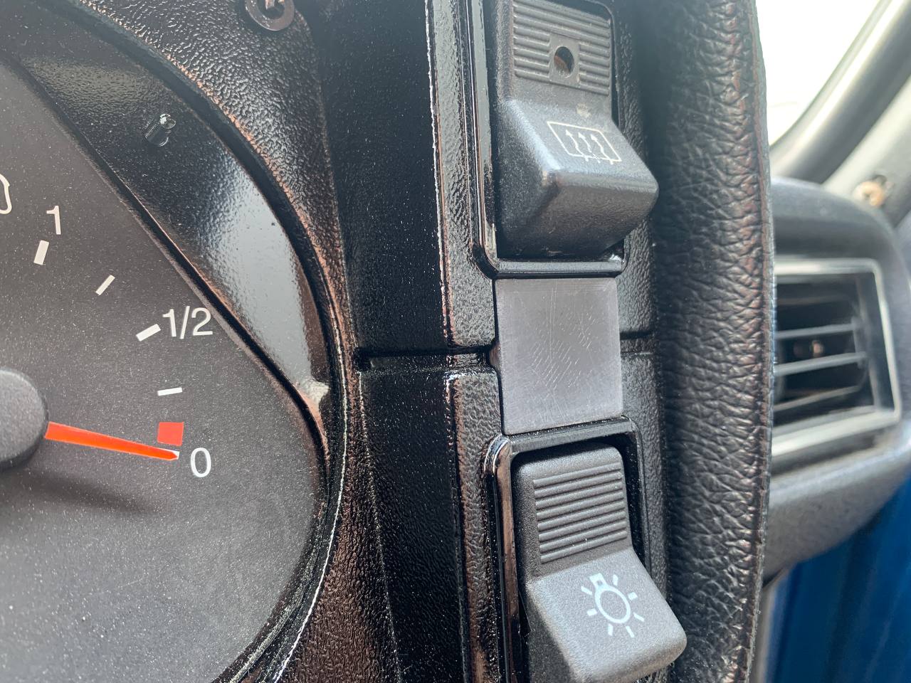 Vaz 2105 panel bağlantı elemanı (Plastik Aparattır!!!)