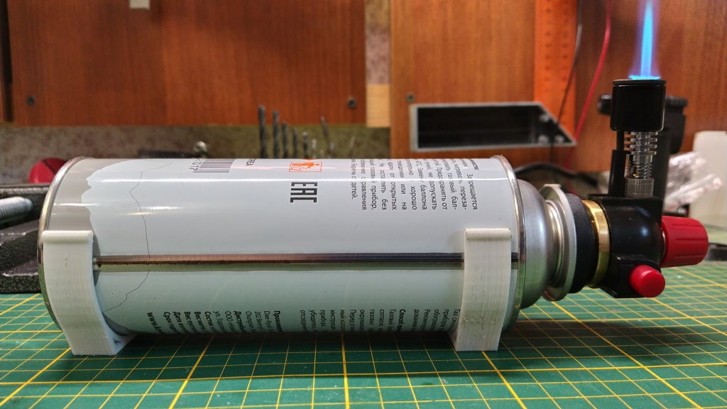 Zang montajlı bir silindir için gaz brülör tutucusu (Plastik Aparattır!!!) Zang montajlı bir silindir için gaz brülör tutucusu (Plastik Aparattır!!!)