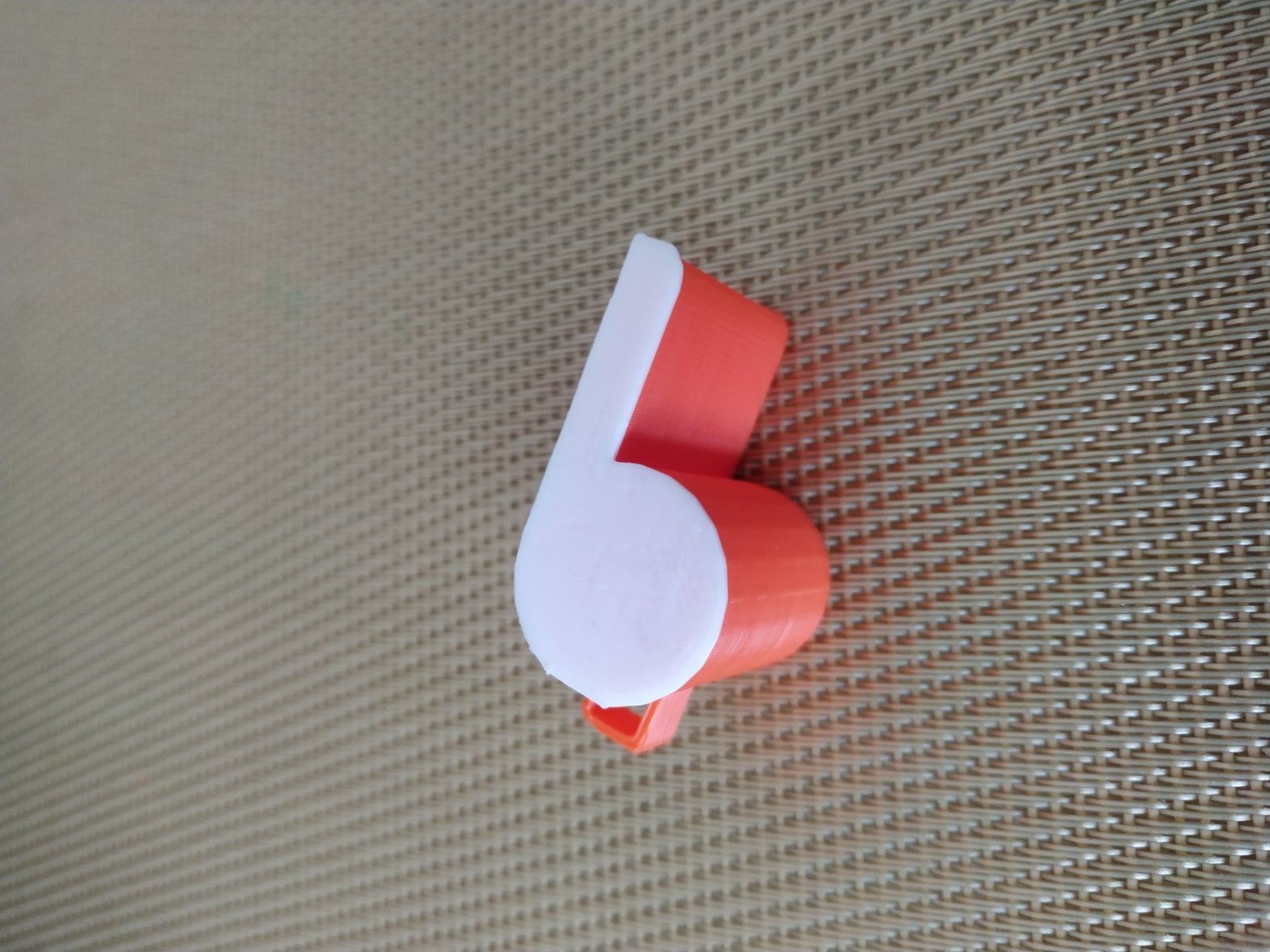 Düdük yüksek (Plastik Aparattır!!!)