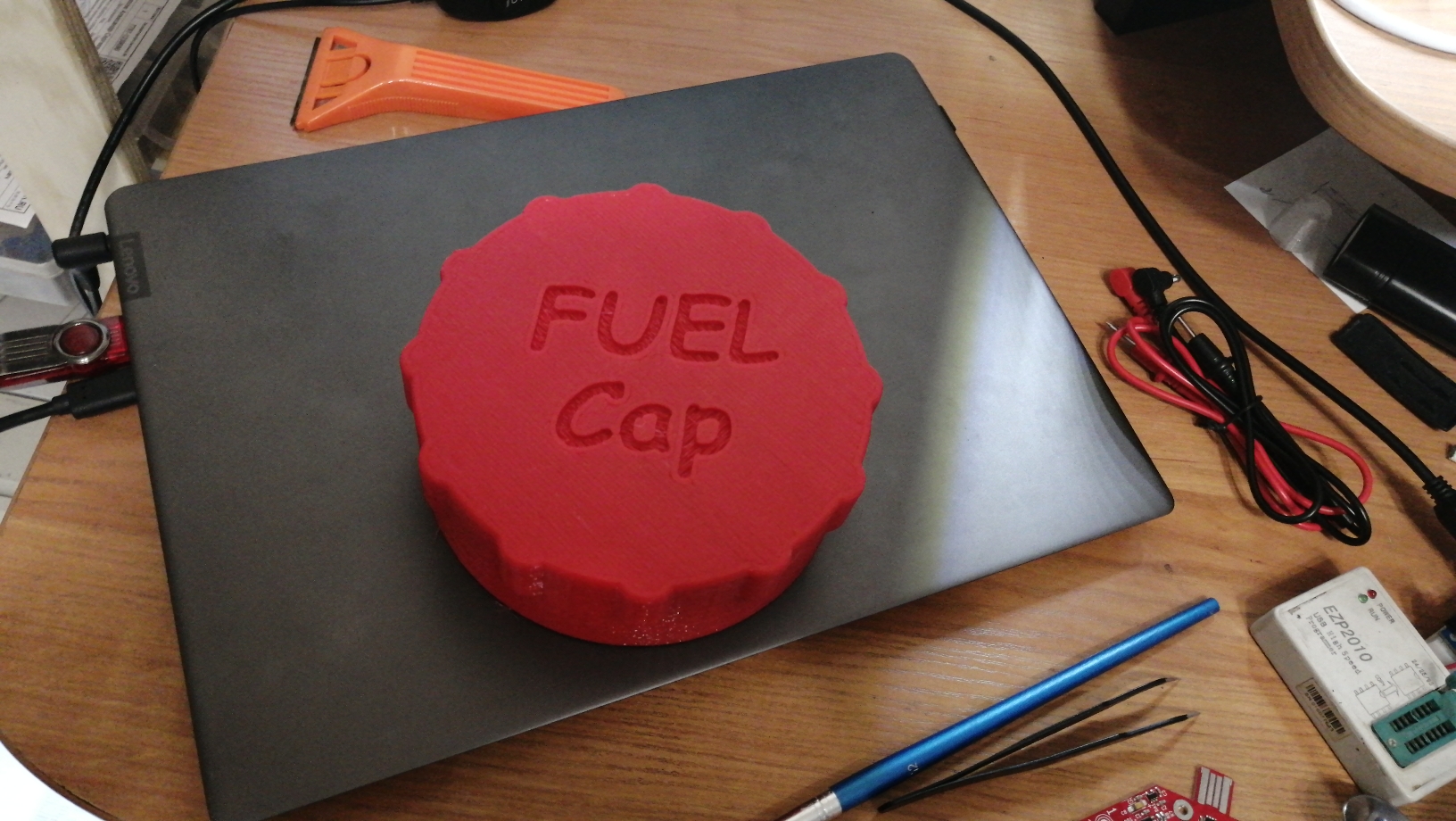 Yakıt deposu kapağı dişi (125x8). (Plastik Aparattır!!!)