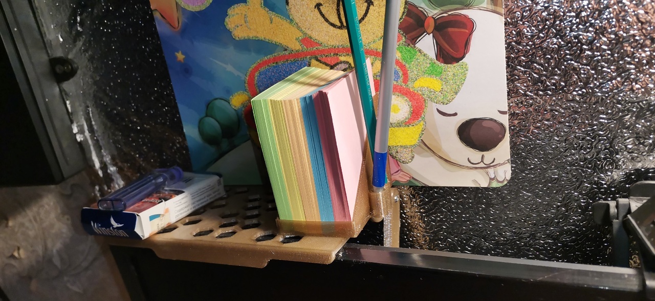 Expection Stikers tepsisi. (Plastik Aparattır!!!)