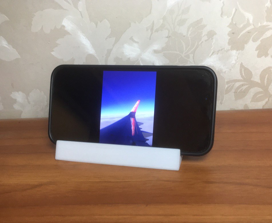 Bir Telefon İçin Üst (Plastik Aparattır!!!)