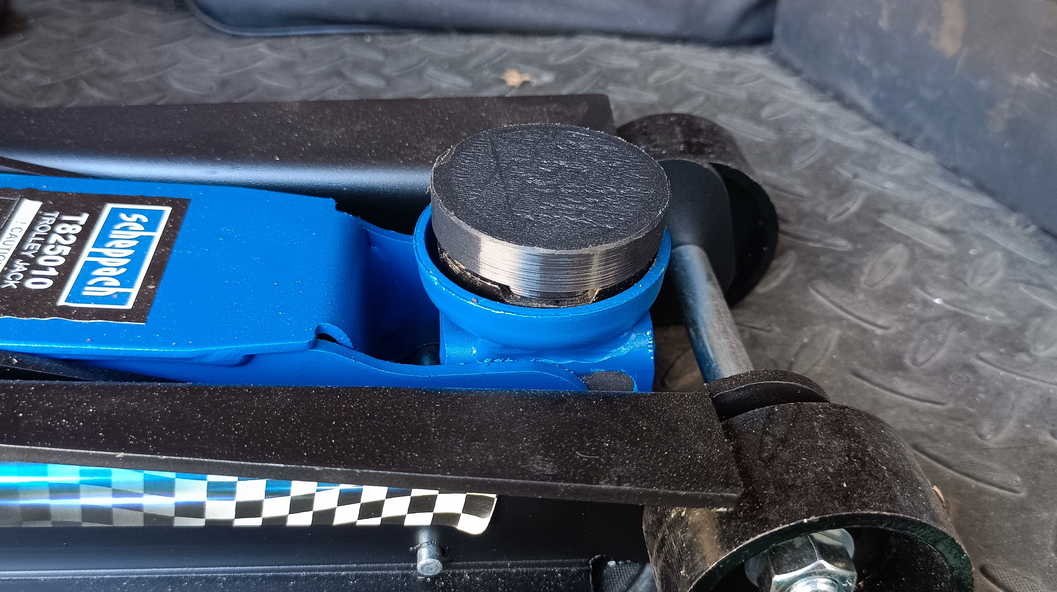 Yuvarlanan kriko için taban (Plastik Aparattır!!!)