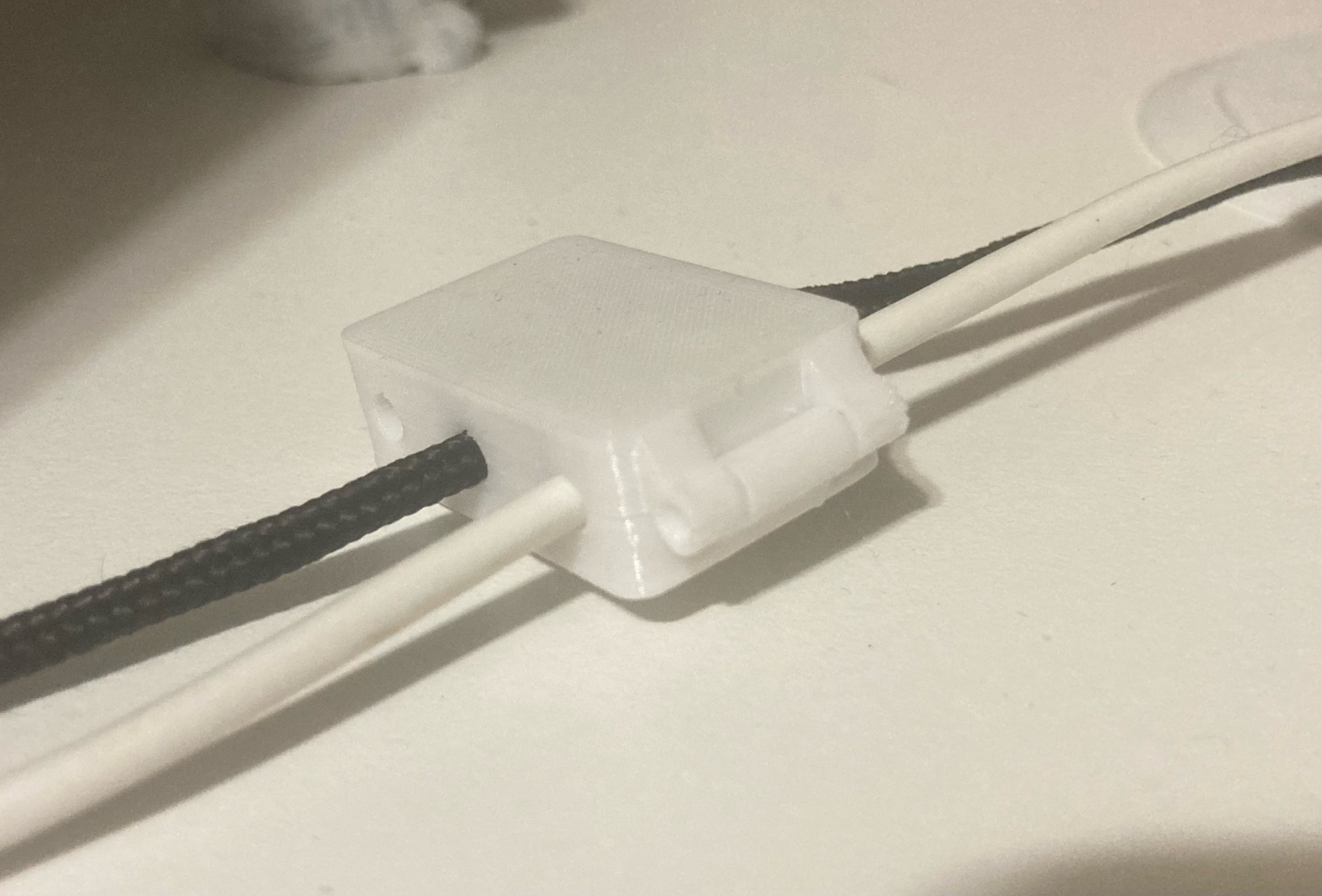 Tel için tutucu (Plastik Aparattır!!!)