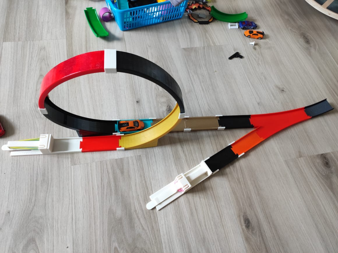 Hot Wheels Arabalar Parçası (Plastik Aparattır!!!)