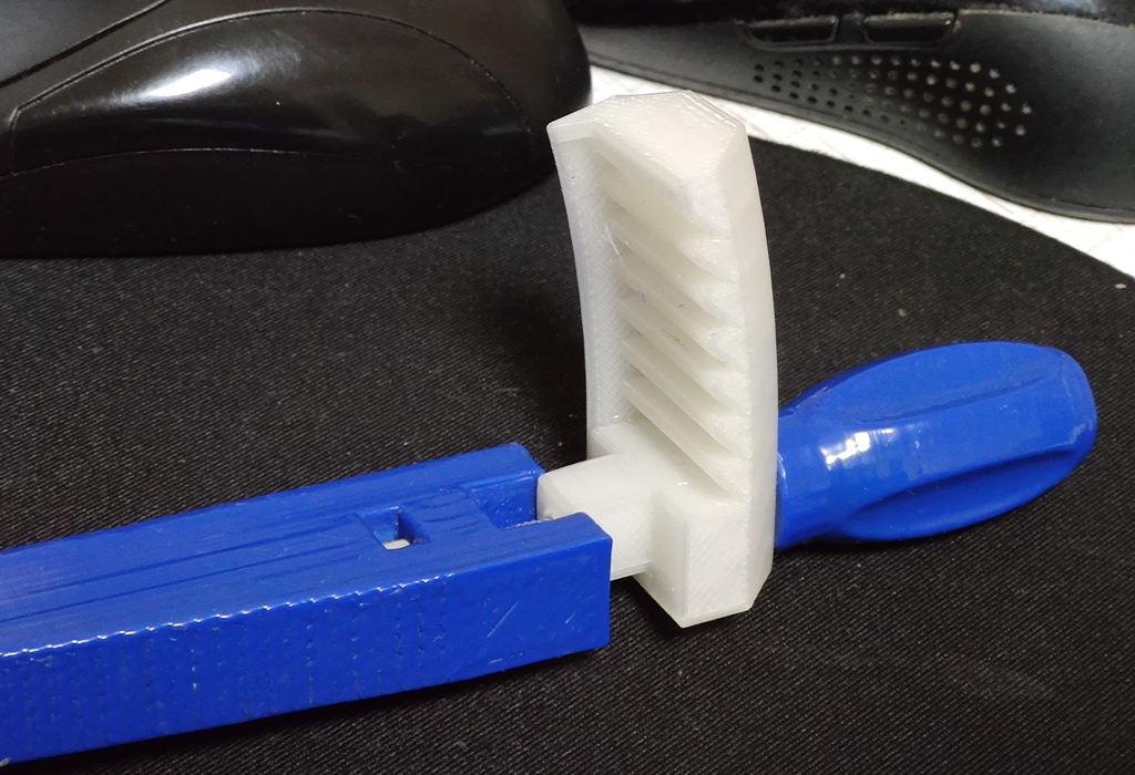 Mercek şeklinde bileme cihazı - dışbükey, kalemtıraş ZHUK 2017 için. (Plastik Aparattır!!!) Mercek şeklinde bileme cihazı - dışbükey, kalemtıraş ZHUK 2017 için. (Plastik Aparattır!!!)