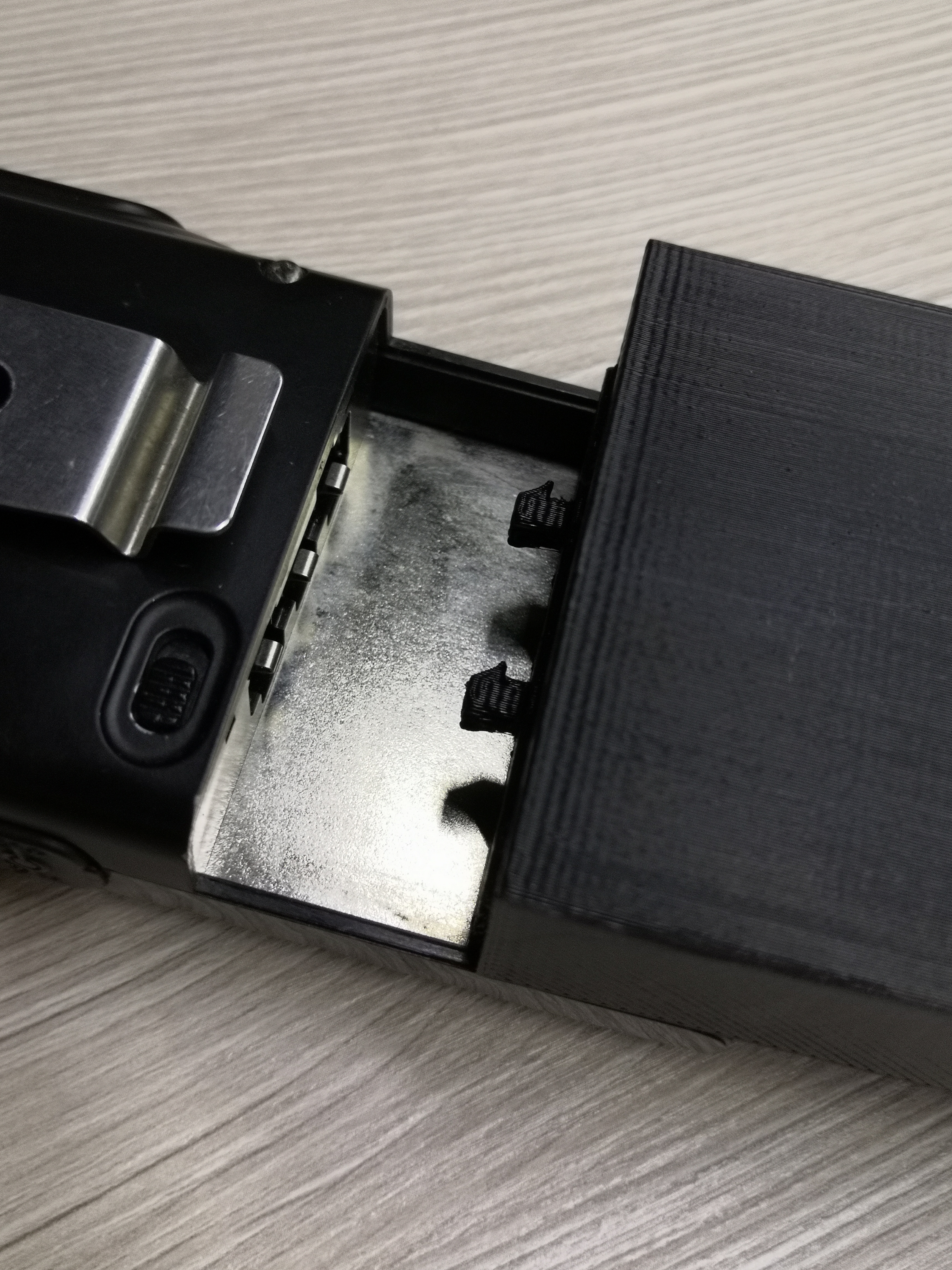 ALINCO DJ 191 pst pil kutusu (Plastik Aparattır!!!)