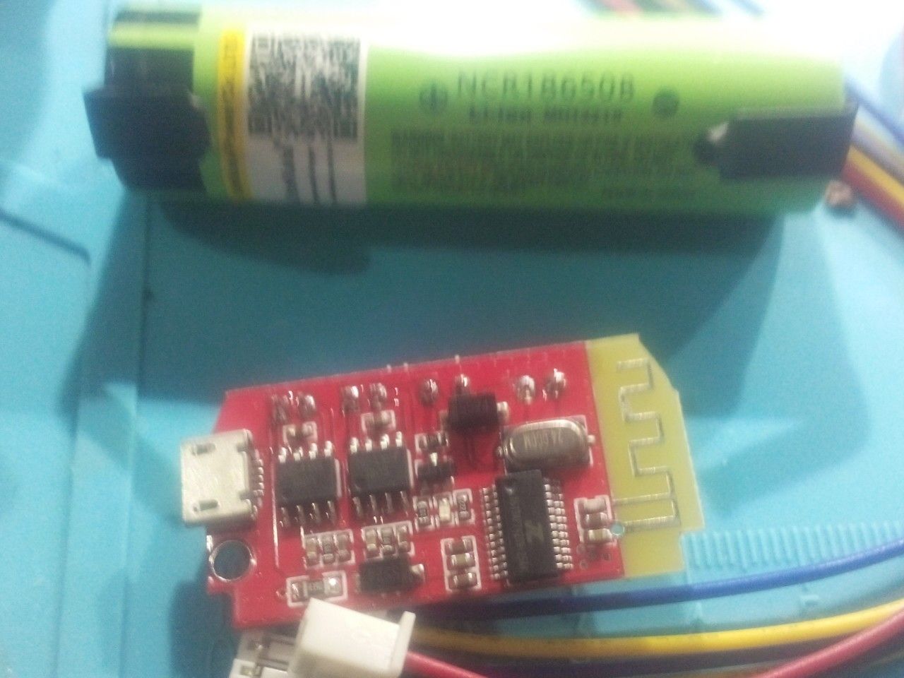 40 mm hoparlörler için Bluetooth hoparlör (Plastik Aparattır!!!)