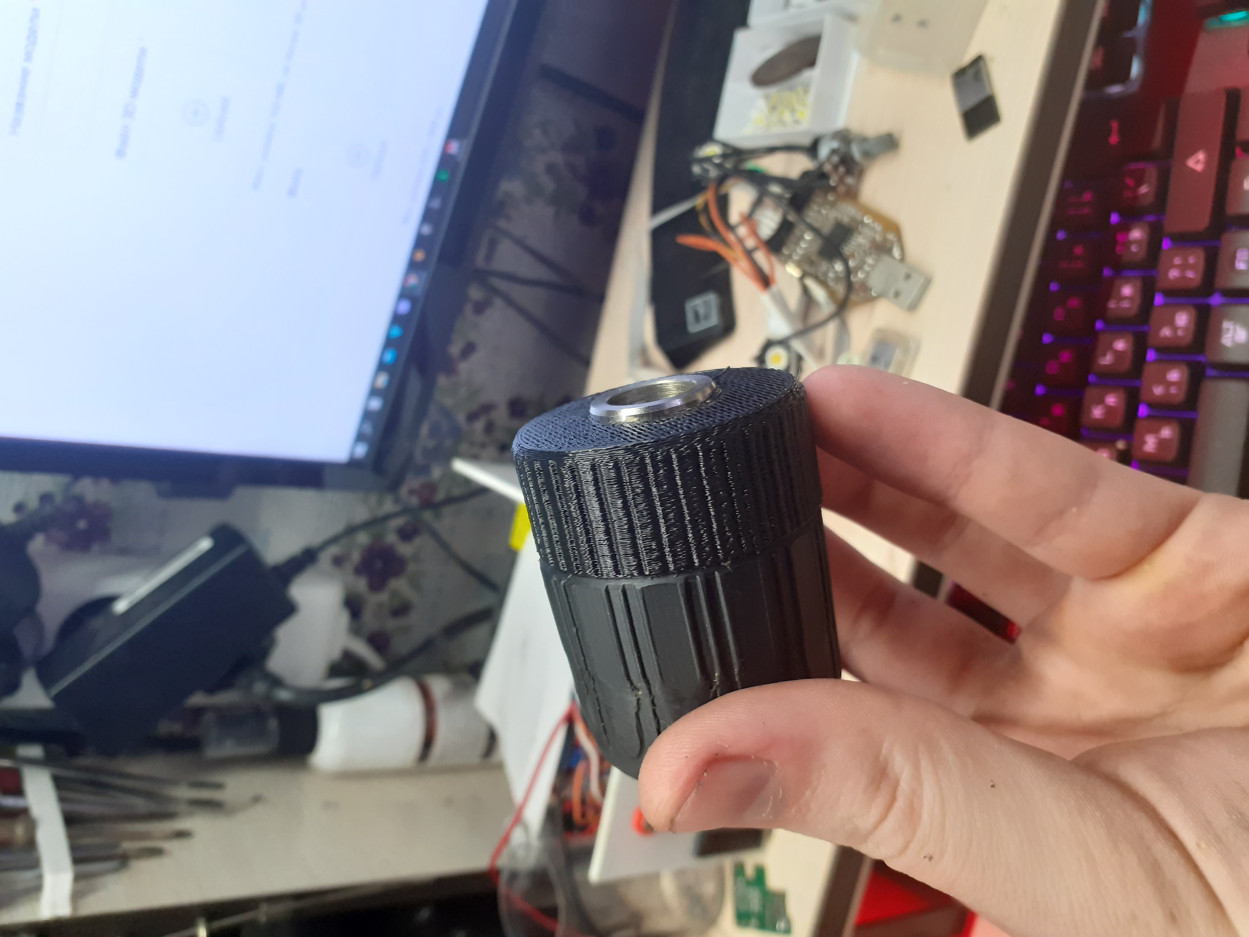 Bosch PSB 500 Re'nin arka kapağı (Plastik Aparattır!!!) Bosch PSB 500 Re'nin arka kapağı (Plastik Aparattır!!!)