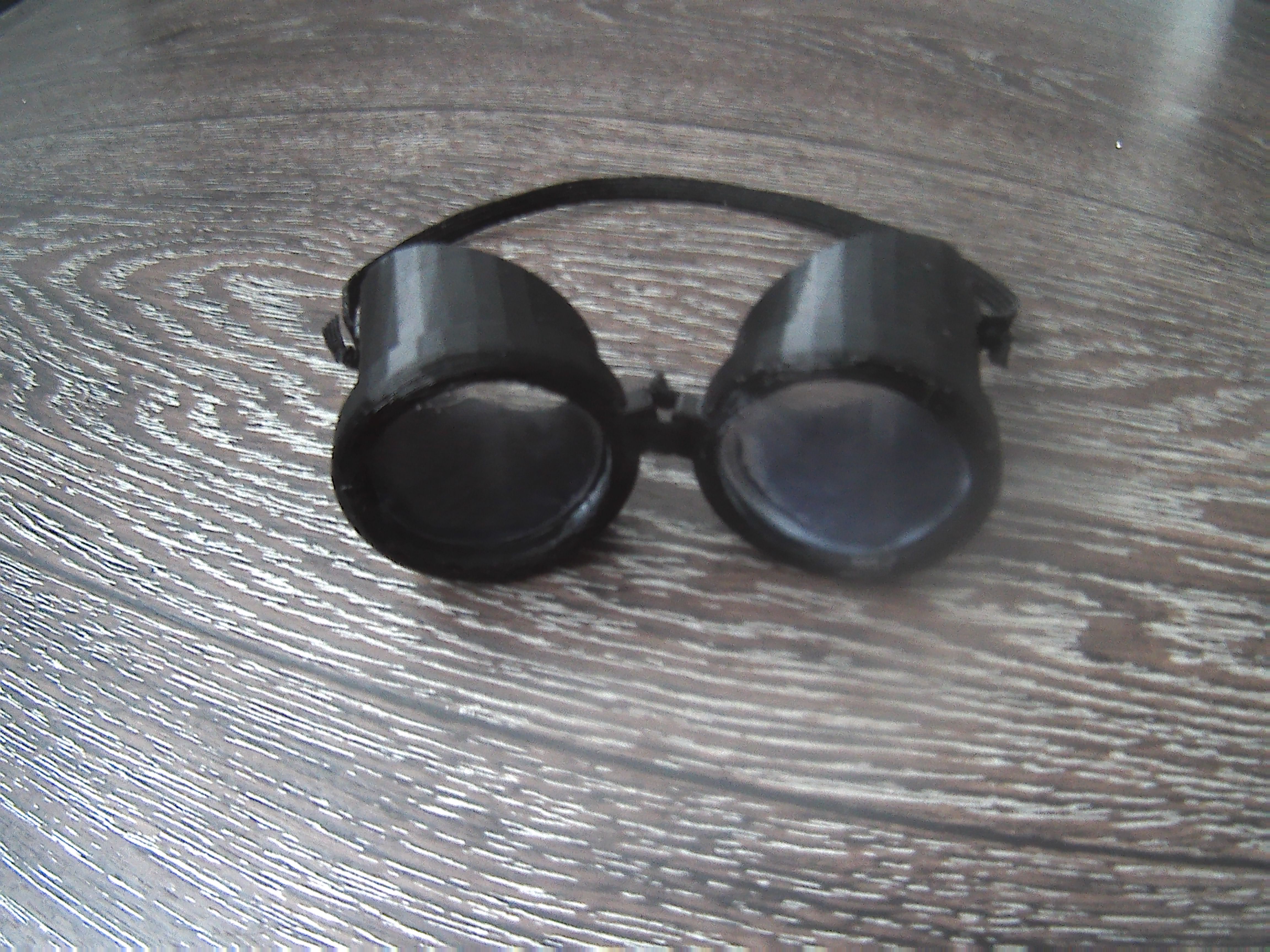 Goggli (Steampunk tarzında gözlük) (Plastik Aparattır!!!)