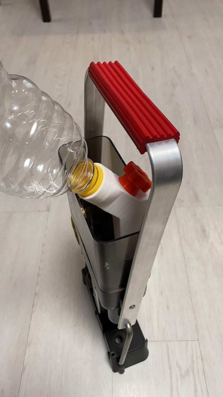 Lee Load -Al II -Spacer Bir Pet Buttle (Barut İçin) Kullanımı için (Plastik Aparattır!!!) Lee Load -Al II -Spacer Bir Pet Buttle (Barut İçin) Kullanımı için (Plastik Aparattır!!!)