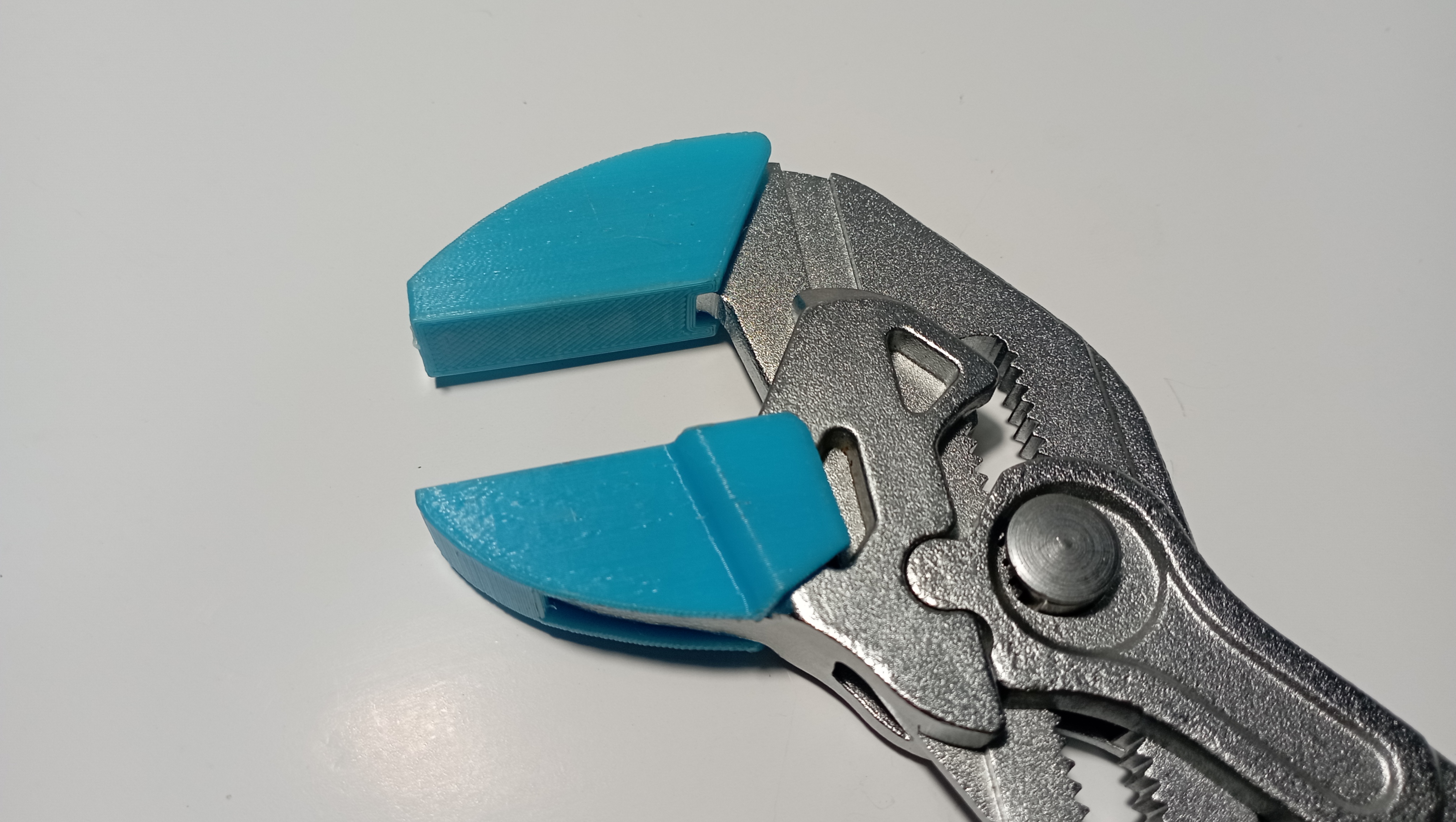 Yetişkin keneleri için koruyucu süngerler kraftool vise-wrench 22065 (Plastik Aparattır!!!) Yetişkin keneleri için koruyucu süngerler kraftool vise-wrench 22065 (Plastik Aparattır!!!)
