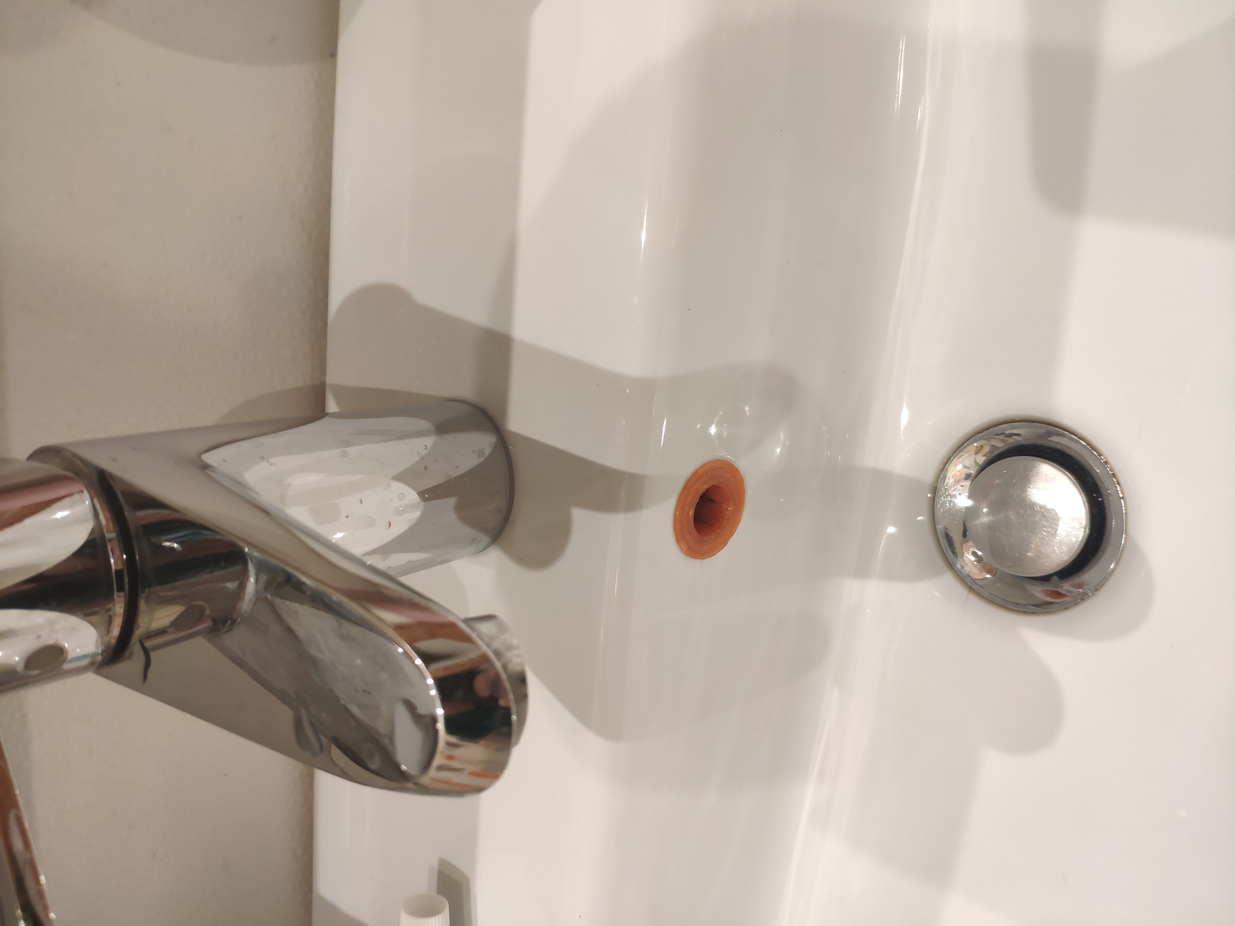 D20mm drenaj deliğindeki kabuk fişi, 10mm derinlik (Plastik Aparattır!!!) D20mm drenaj deliğindeki kabuk fişi, 10mm derinlik (Plastik Aparattır!!!)