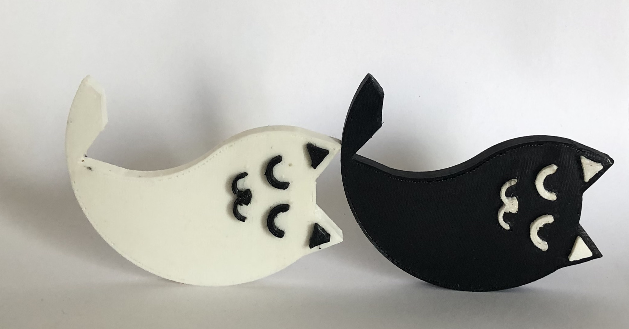 Yin-yang kedileri (Plastik Aparattır!!!)