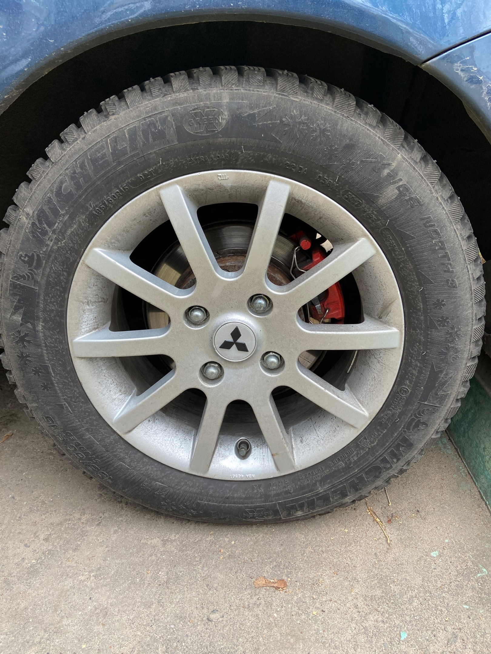 Mitsubishi Hub Fiş 51mm (Plastik Aparattır!!!)