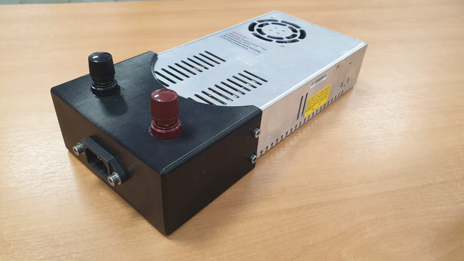 Güç kaynağı kapağı (Plastik Aparattır!!!)