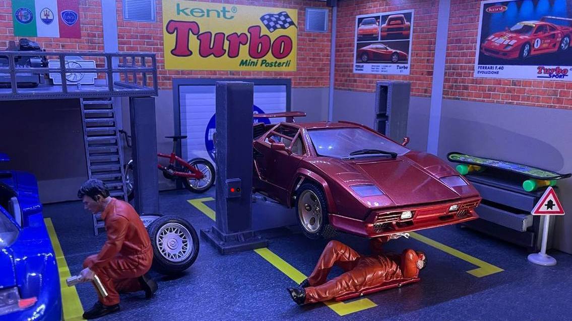 Diorama Ölçeği için Kaldırma 1:18 (Plastik Aparattır!!!)