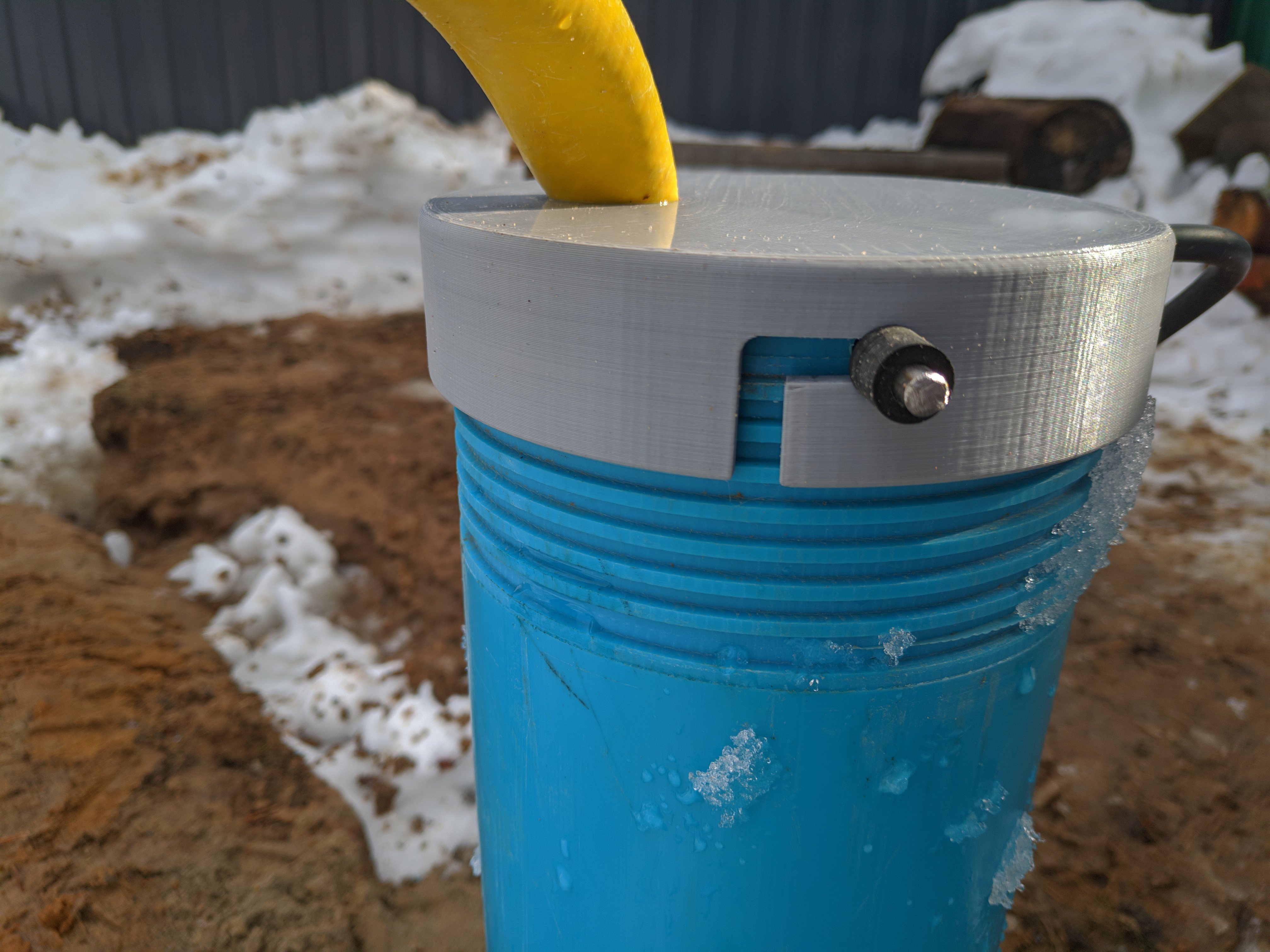 125 muhafaza borusuna gidiyor (Plastik Aparattır!!!)