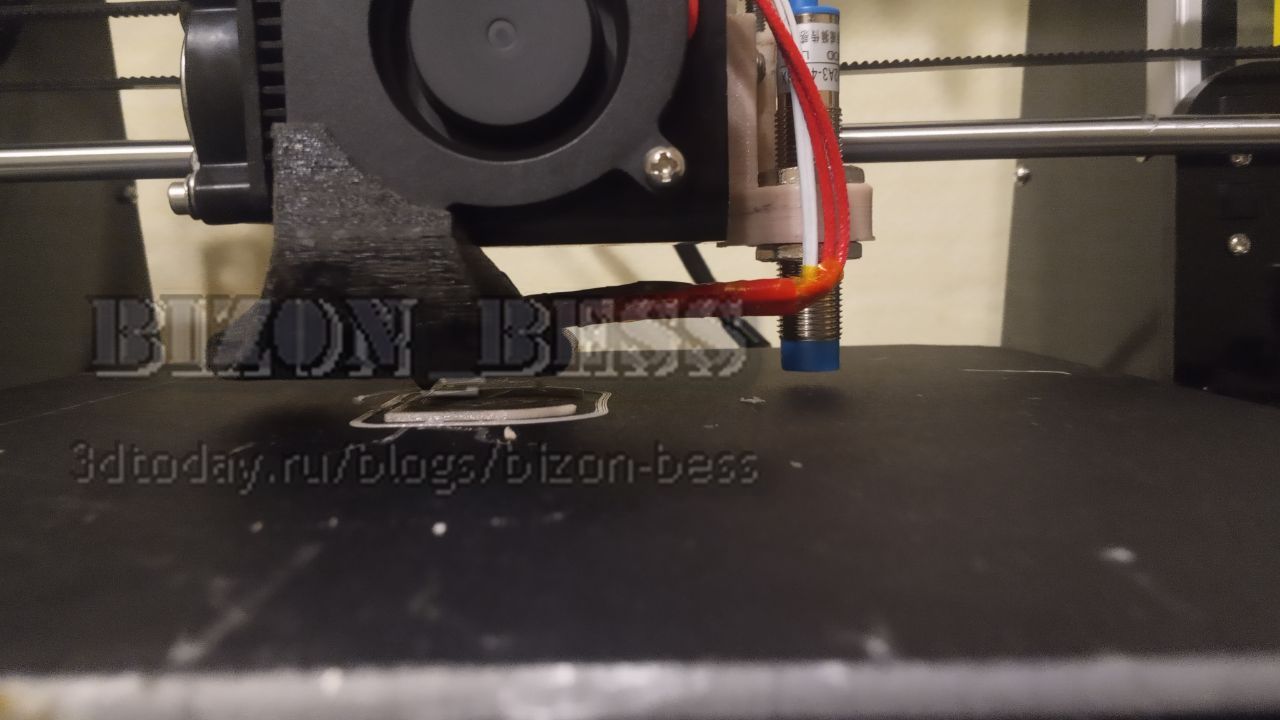 Eksenin ayarlanabilir montajı Z, ANET A8, LJ12A3-4-Z/BX (Plastik Aparattır!!!) Eksenin ayarlanabilir montajı Z, ANET A8, LJ12A3-4-Z/BX (Plastik Aparattır!!!)