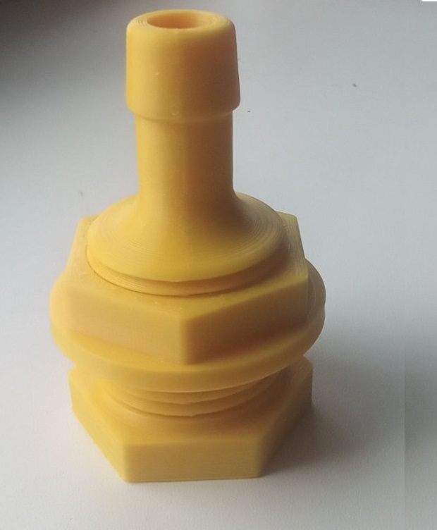 Hortumun altındaki bir varil için bir kesim 3/4 " (Plastik Aparattır!!!) Hortumun altındaki bir varil için bir kesim 3/4 " (Plastik Aparattır!!!)