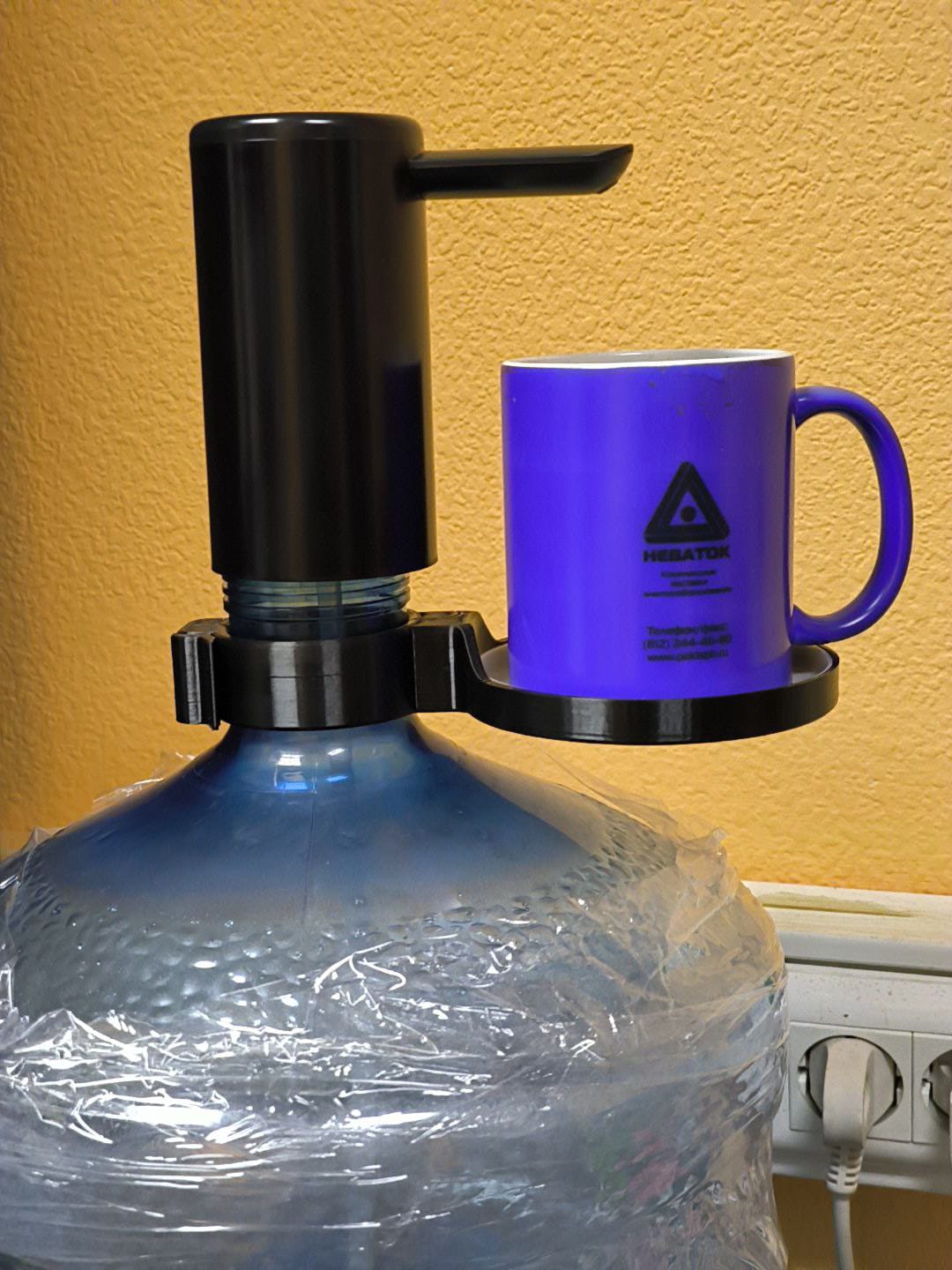 19 litrelik şişe için kupa standı. (Plastik Aparattır!!!)