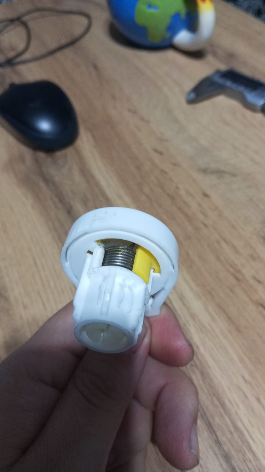 Yuvarlanan perdelik kontrol mekanizmasının dişlisi (Plastik Aparattır!!!)