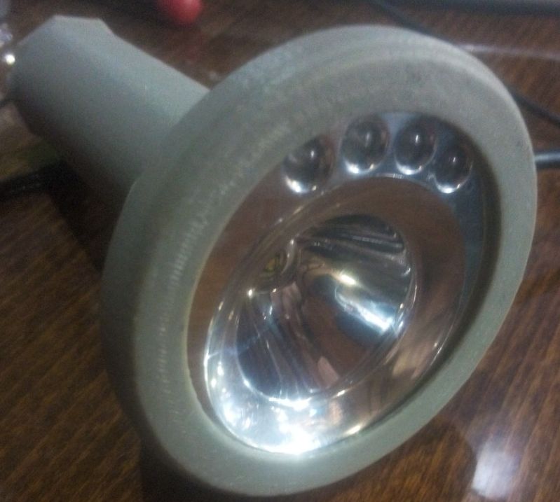 El feneri 18650 (Plastik Aparattır!!!)