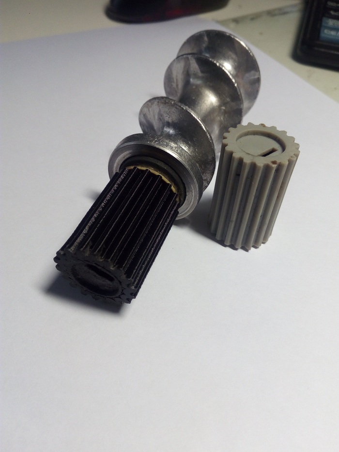 Kıyma burgu dişlisi Gamma 7. (Plastik Aparattır!!!)