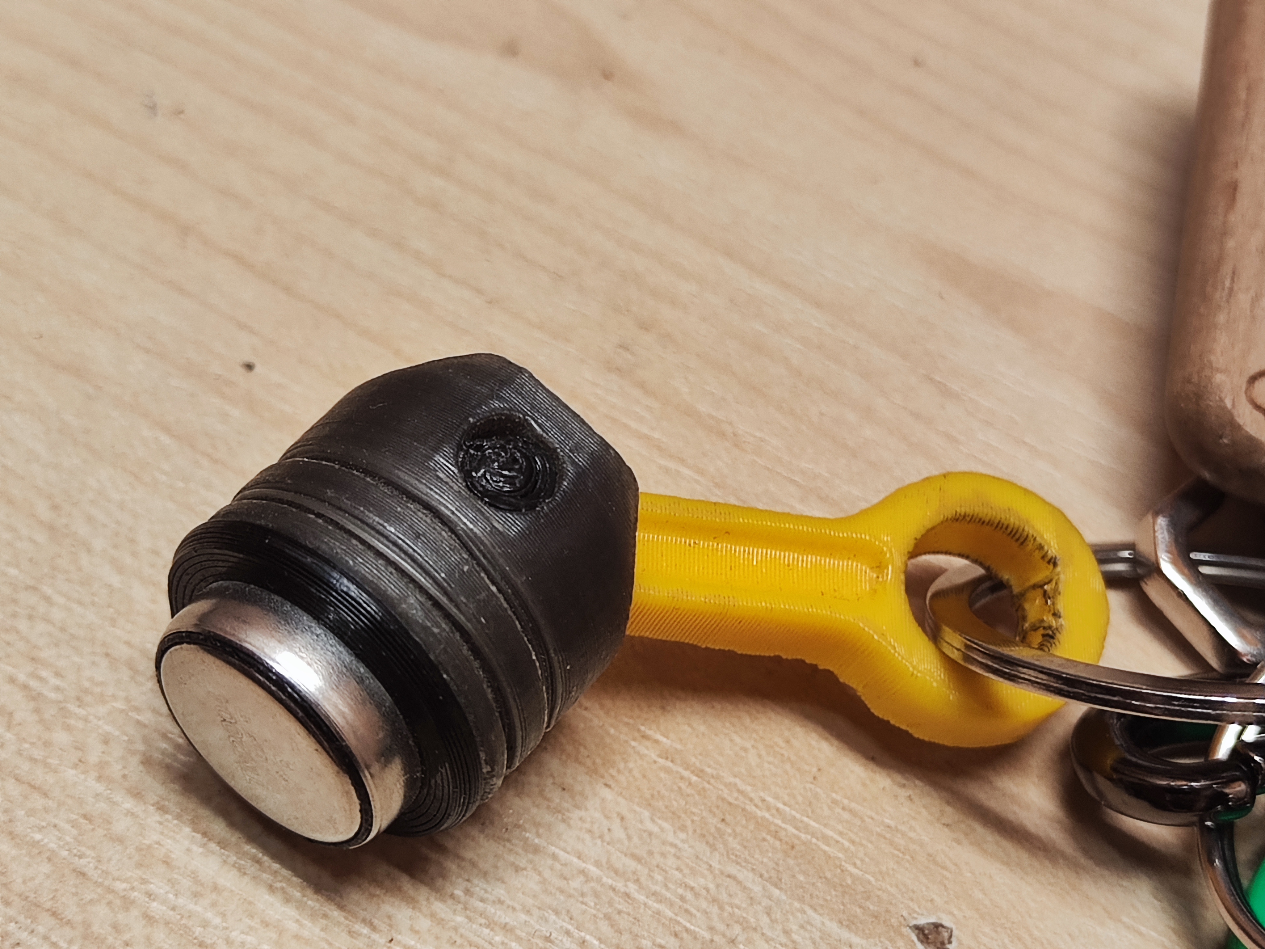 İnterkom anahtarı için anahtarlık (Plastik Aparattır!!!) İnterkom anahtarı için anahtarlık (Plastik Aparattır!!!)