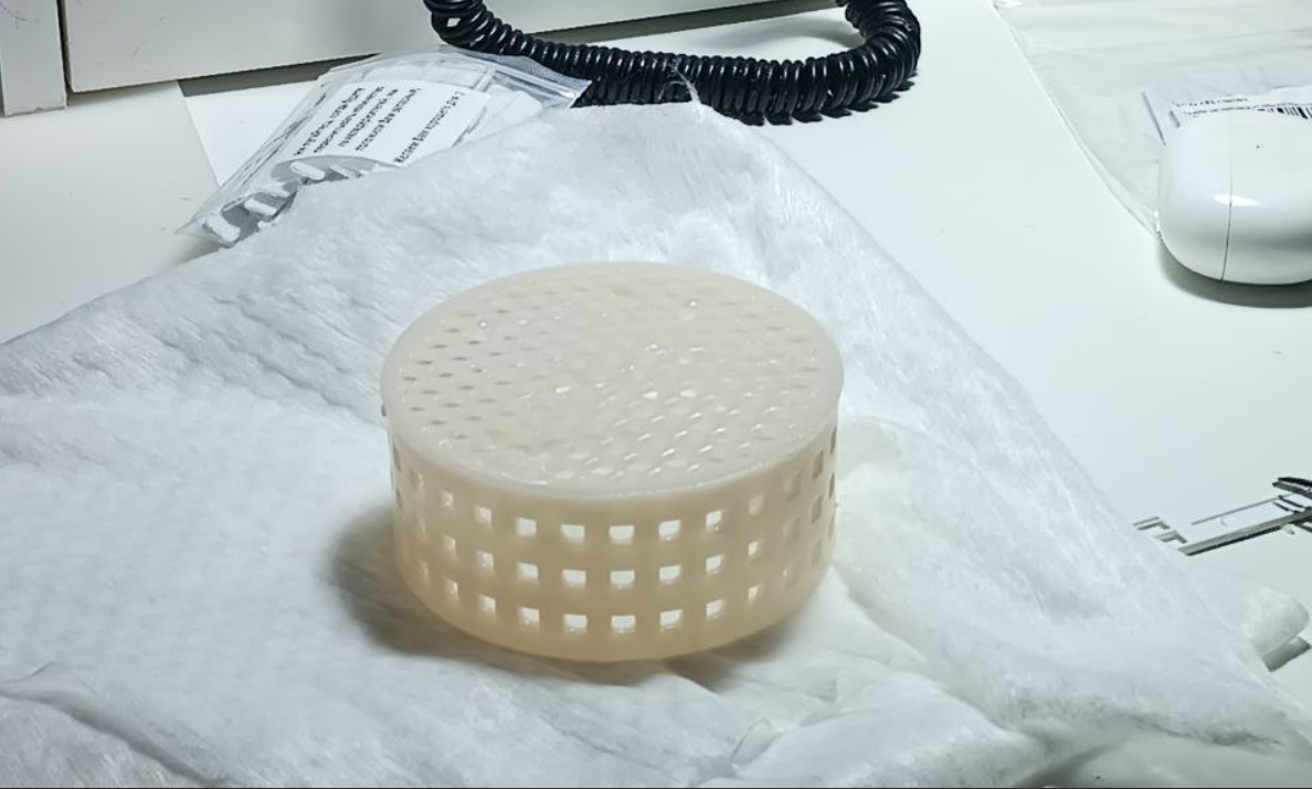 Parçaları ultrasonik banyoda yıkamak için bardak (Plastik Aparattır!!!)