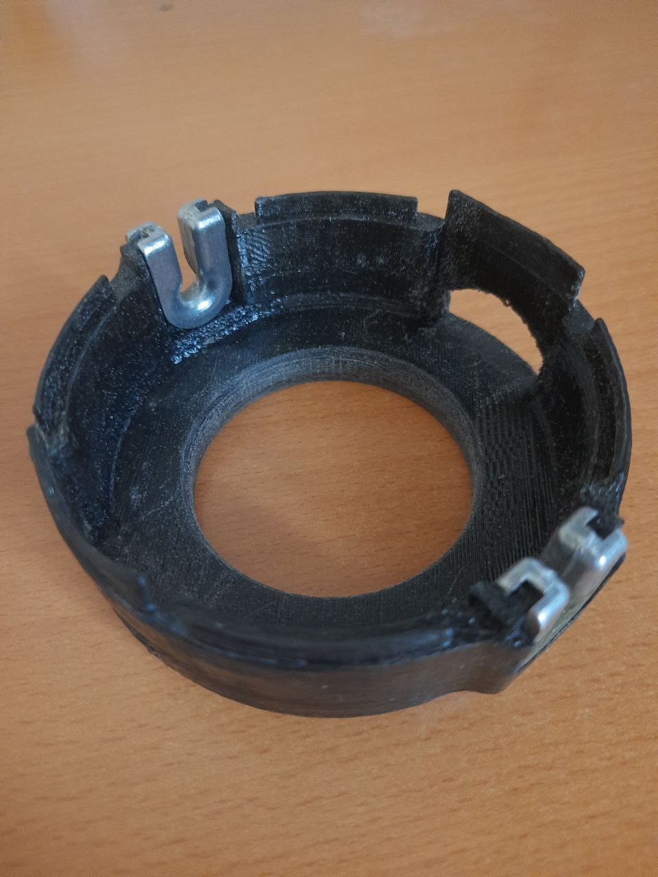 Düzeltici bobinin alt kapağı. (Plastik Aparattır!!!)