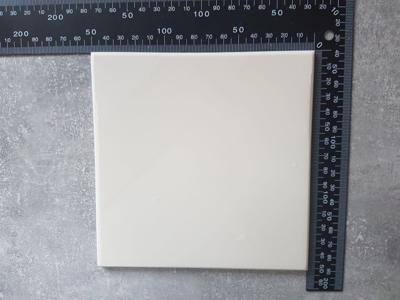 Fayans 15 X 15 (Plastik Aparattır!!!)