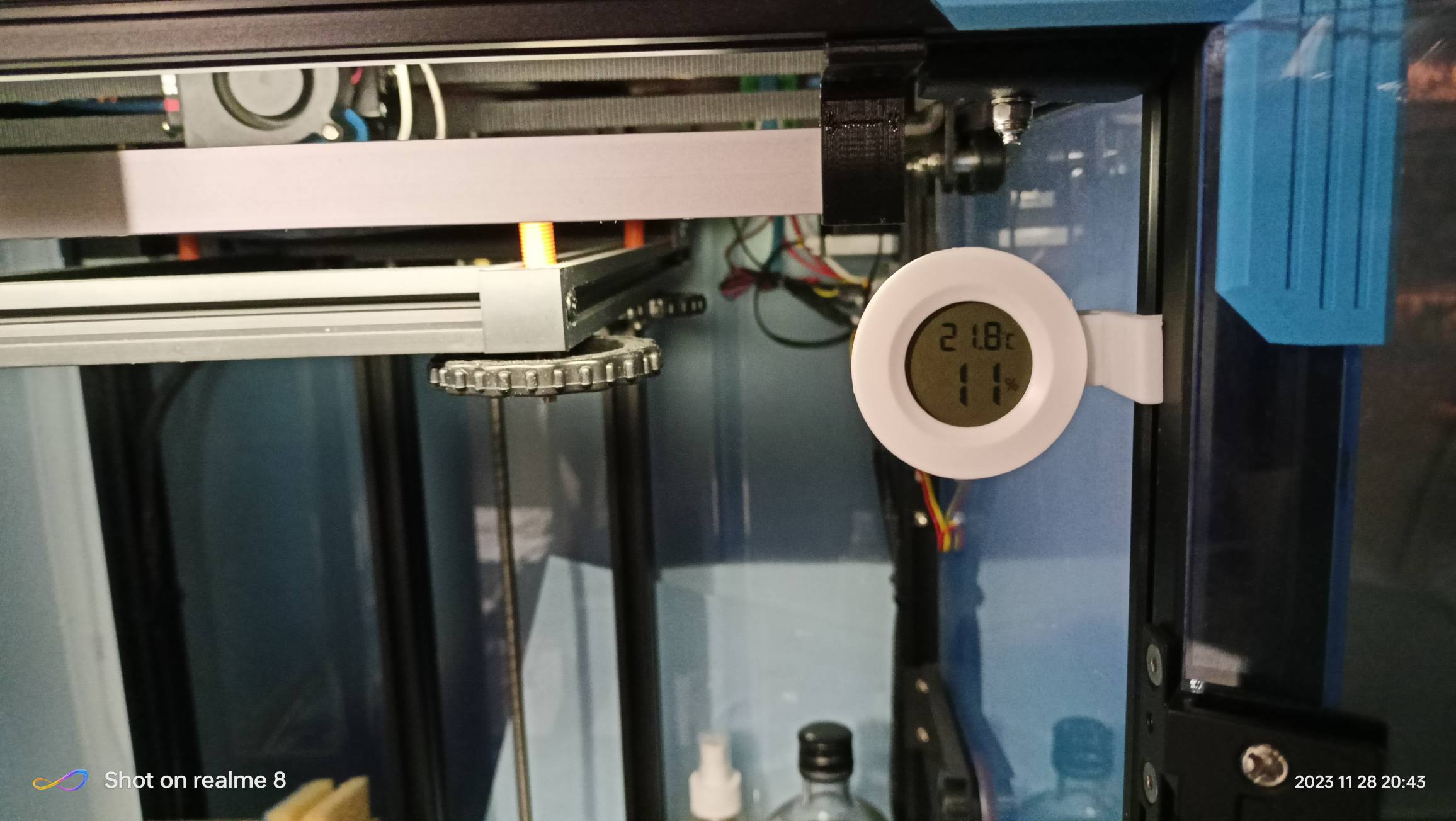 Yuvarlak bir termometre için Kolordu (Plastik Aparattır!!!)