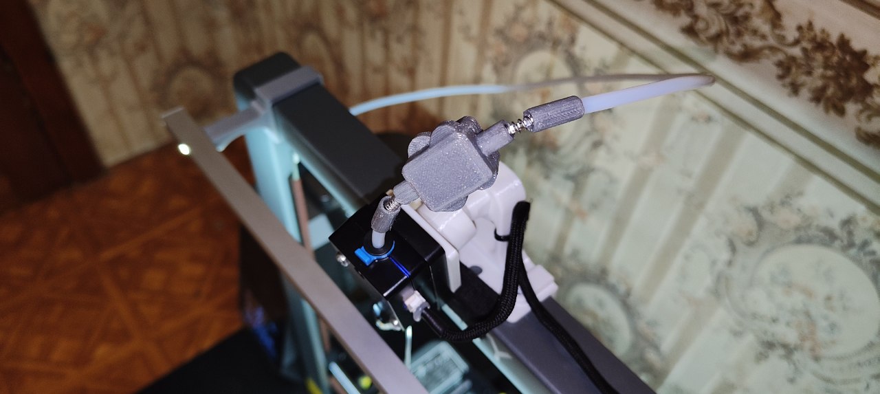 4'ü 1 arada filtre, filamenti çekerken şok/sarsıntı telafisi... (Plastik Aparattır!!!)