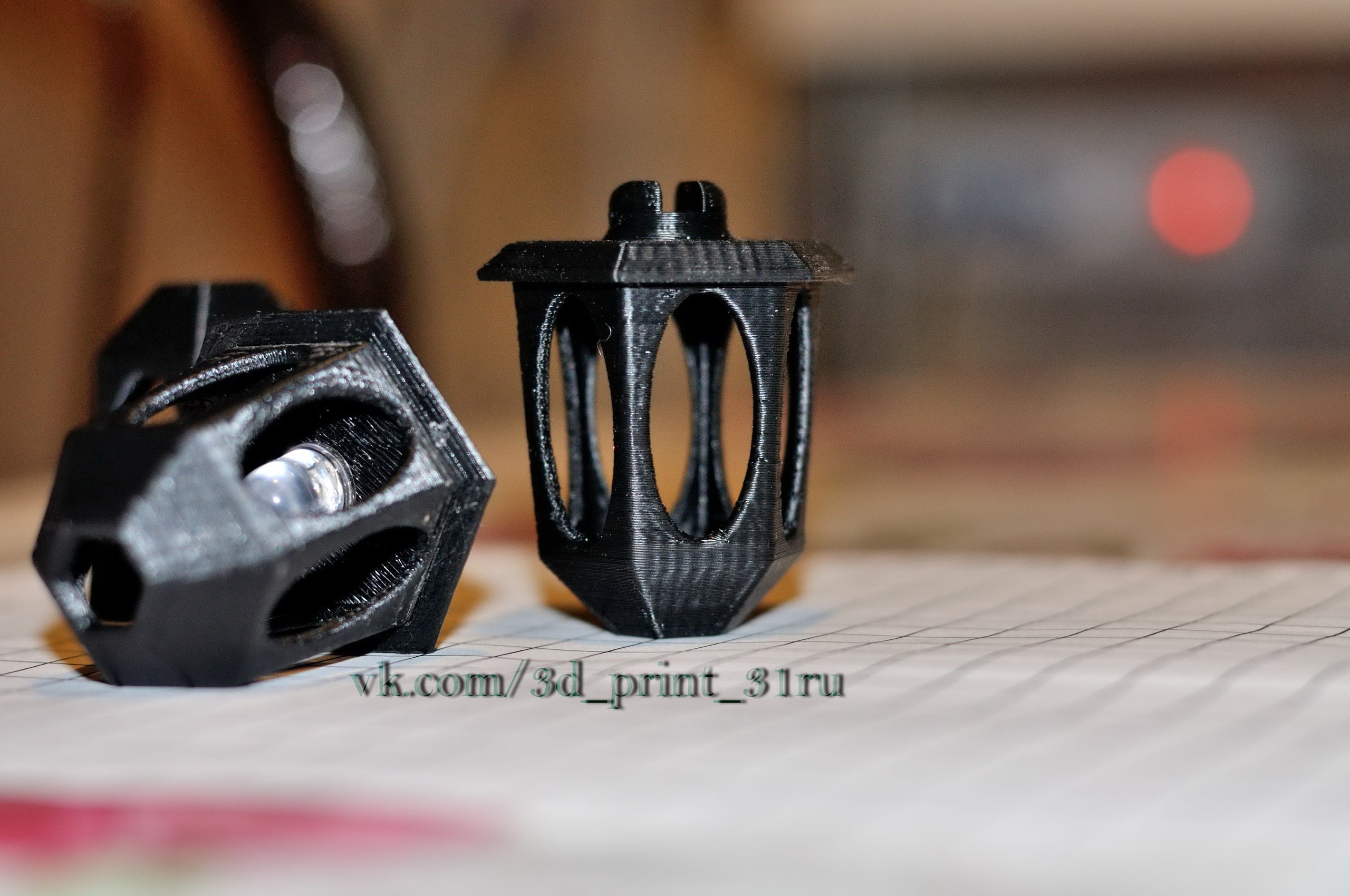 Yılbaşı Çelenk El feneri (Plastik Aparattır!!!) Yılbaşı Çelenk El feneri (Plastik Aparattır!!!)