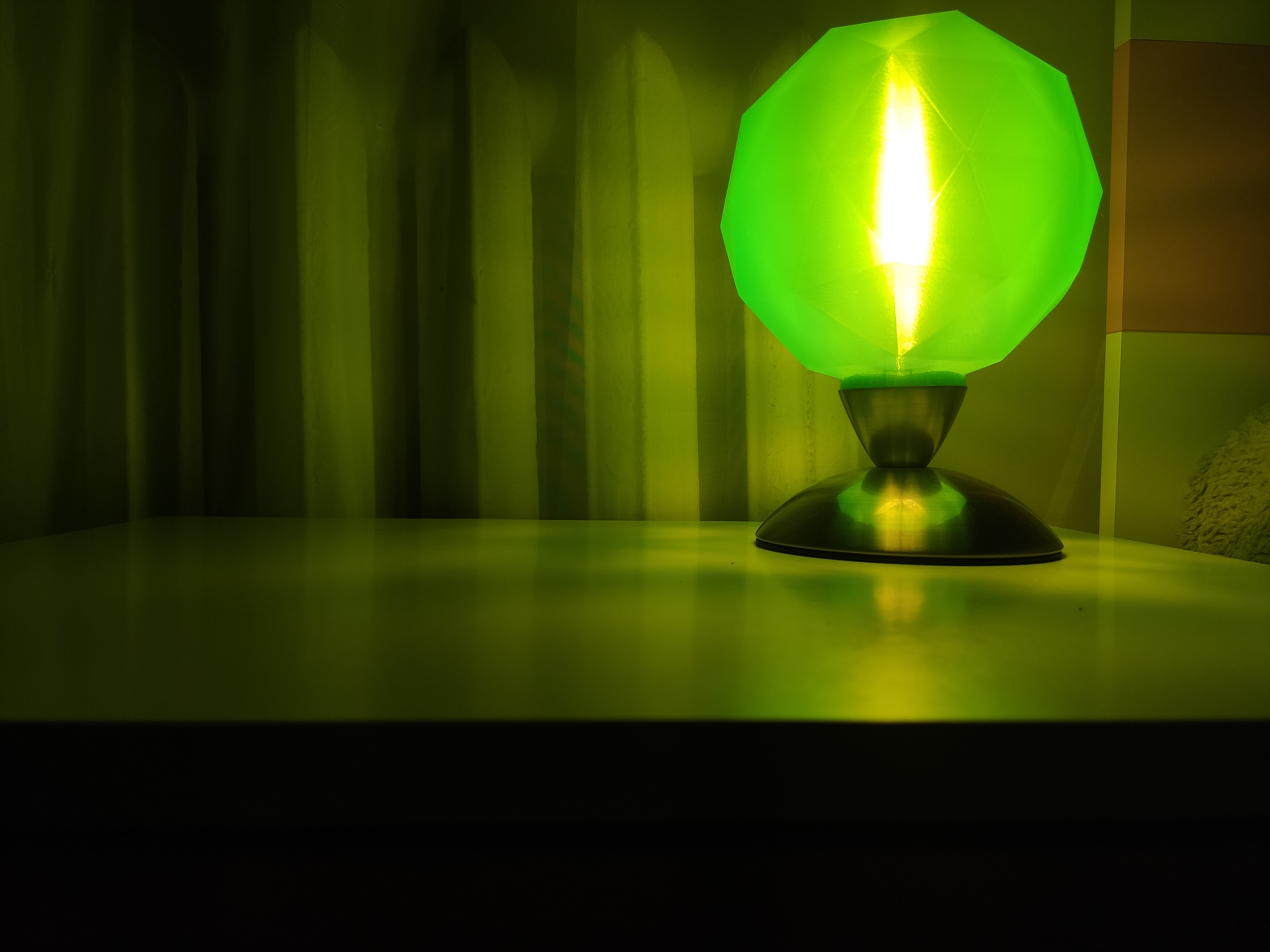 Abajur, delik çapı 40mm (Plastik Aparattır!!!)