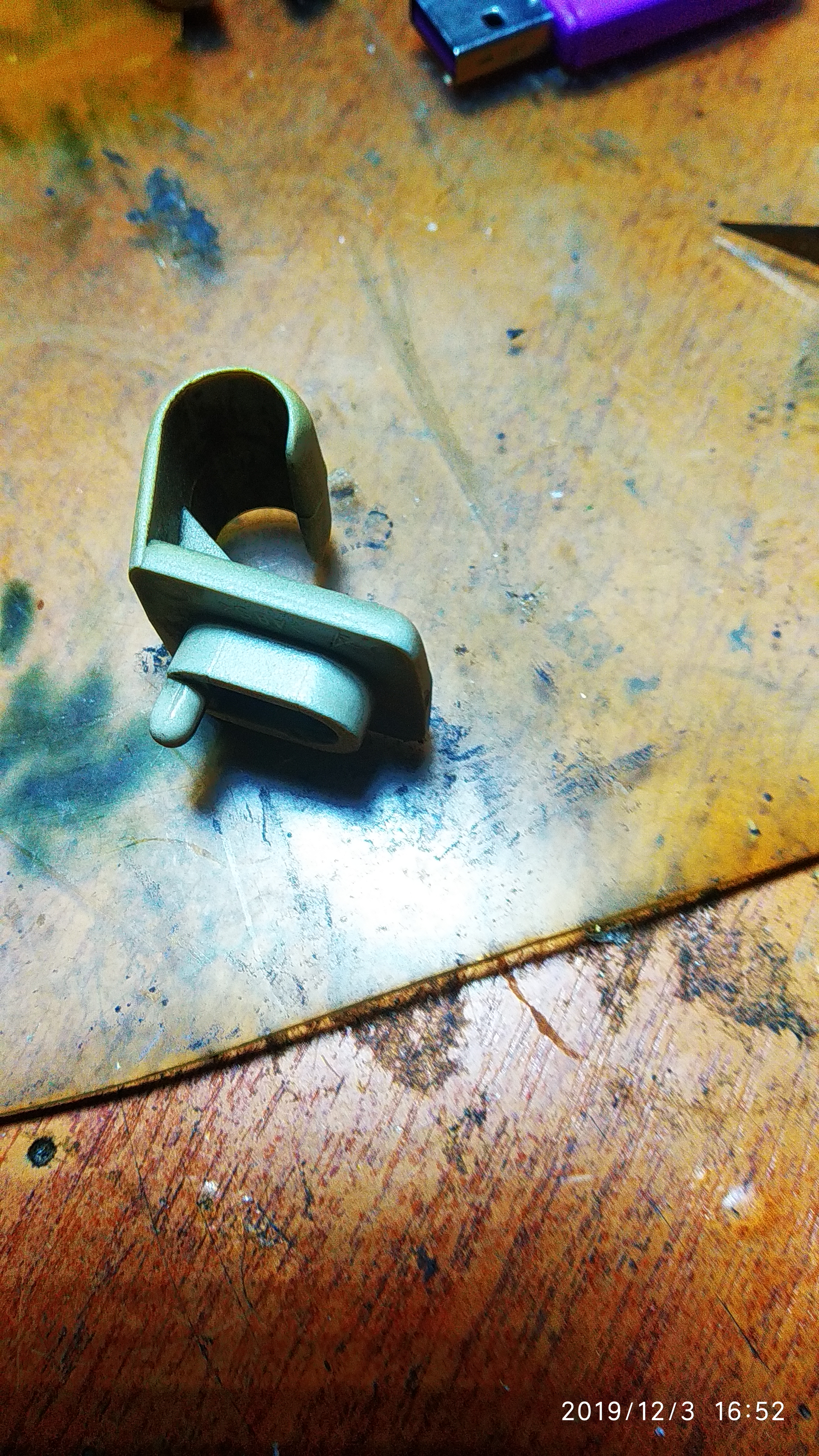 vizör tutucusu VAZ 2110 (Plastik Aparattır!!!)