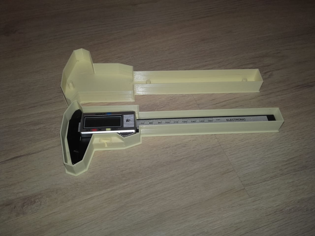 Распечатано на 3D-принтере: Anycubic 4Max Pro Распечатано на 3D-принтере: Anycubic 4Max Pro