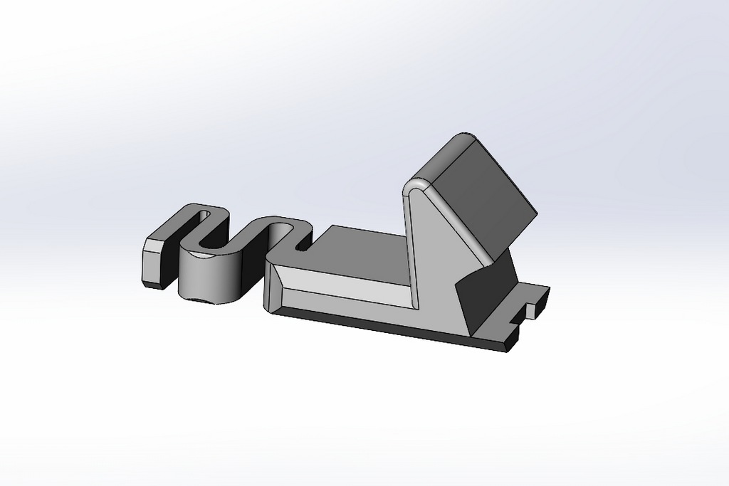 bmw e46 Заглушка бампера перед (буксировочного приспособления).