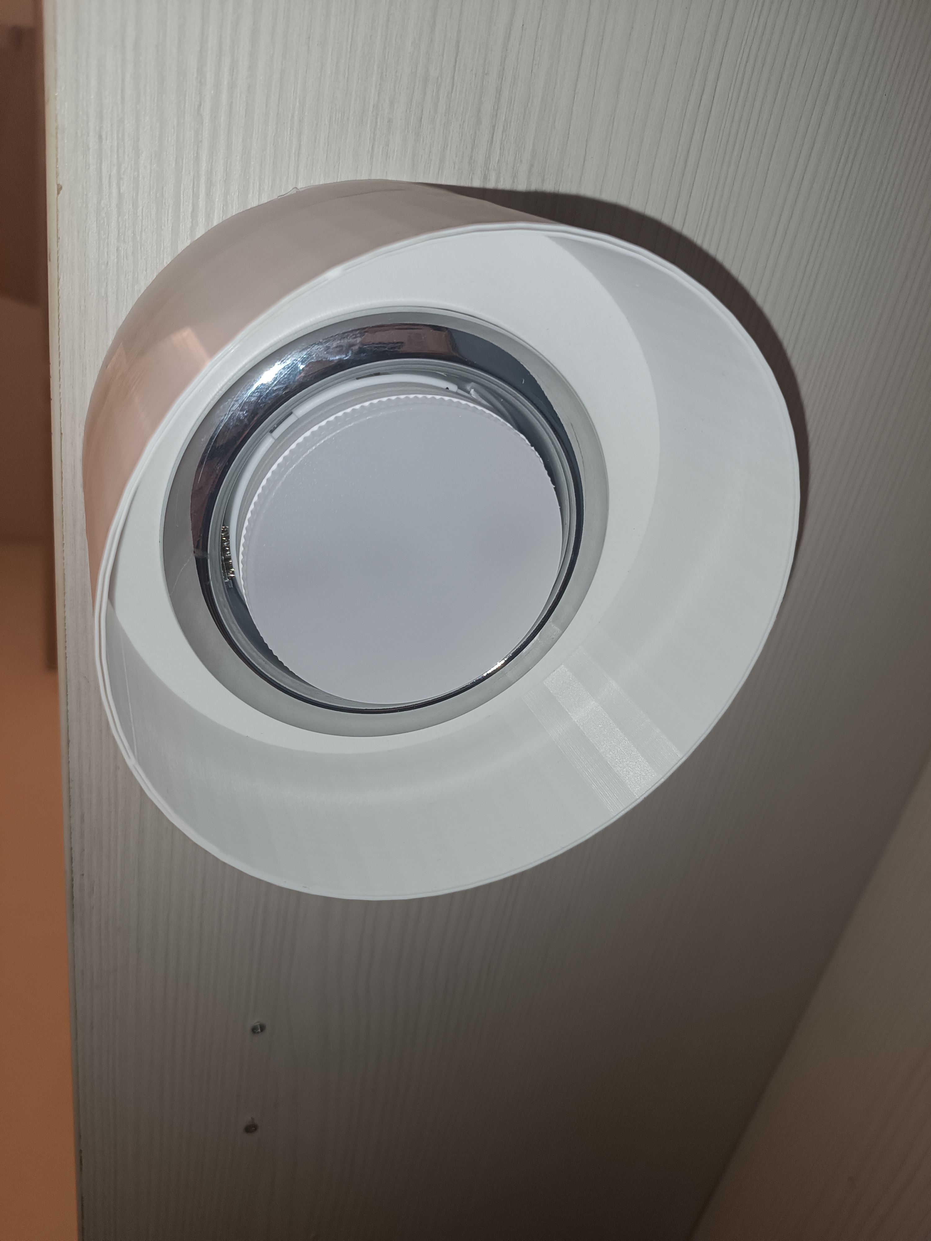 Накладной плафон для лампы GX53