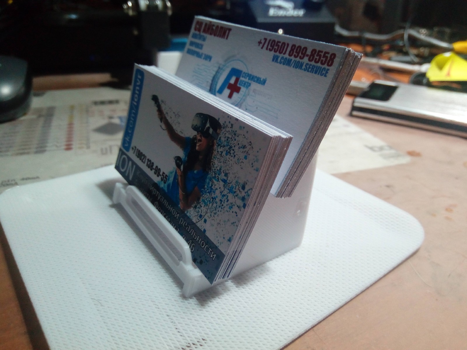 Подставка под визитки двойная разборная